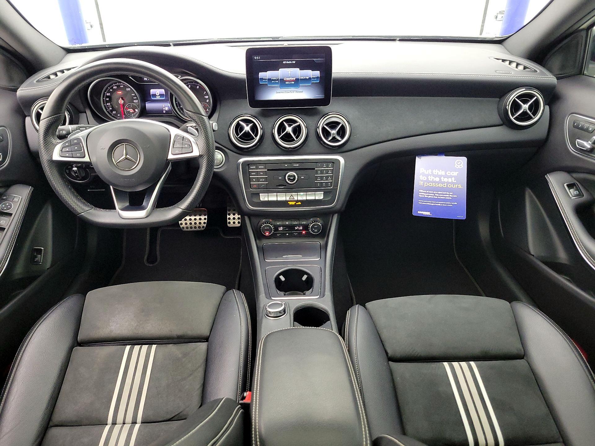 Thumbnail: 2018 Mercedes-Benz GLA - 9