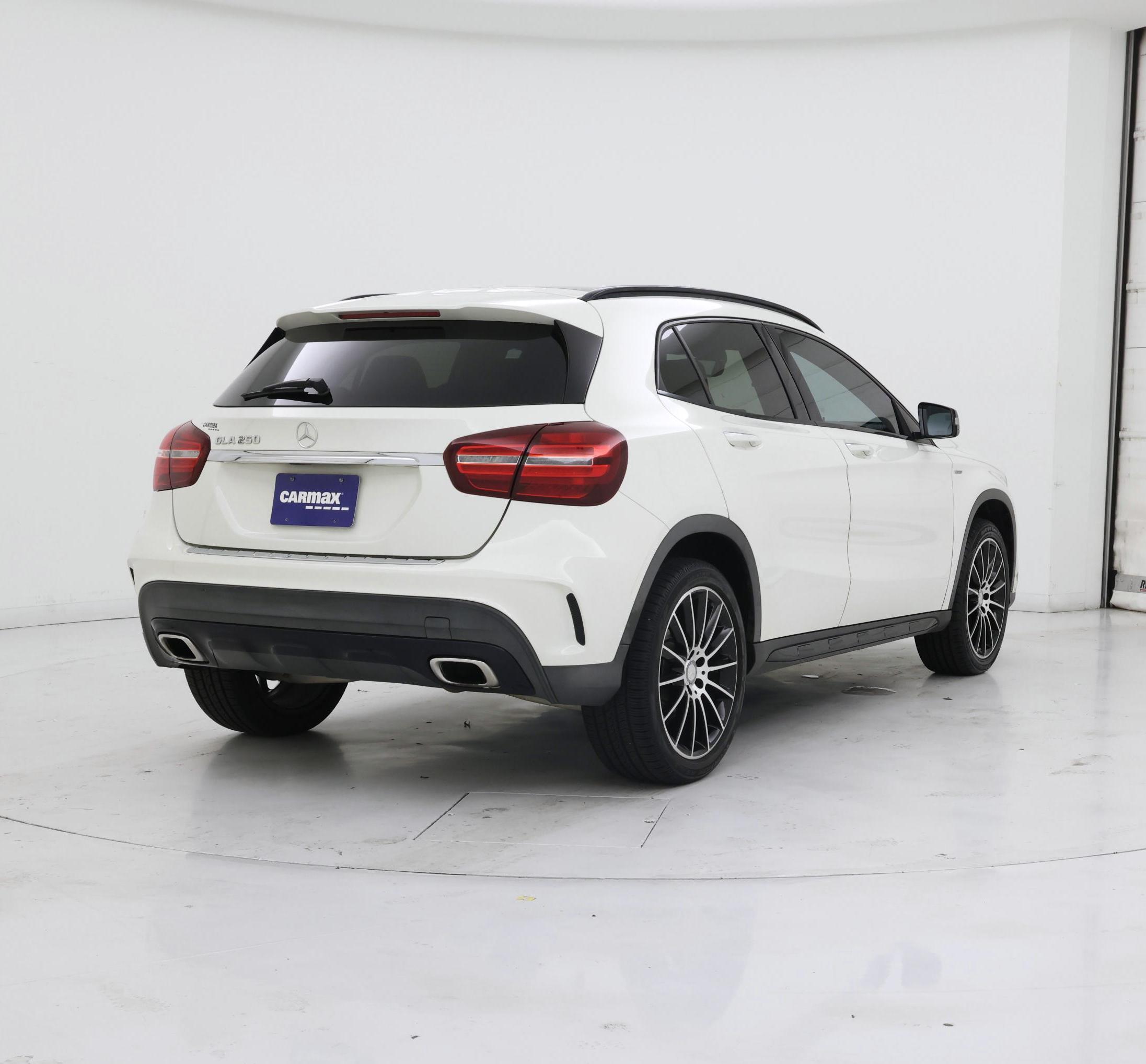 Thumbnail: 2018 Mercedes-Benz GLA - 8