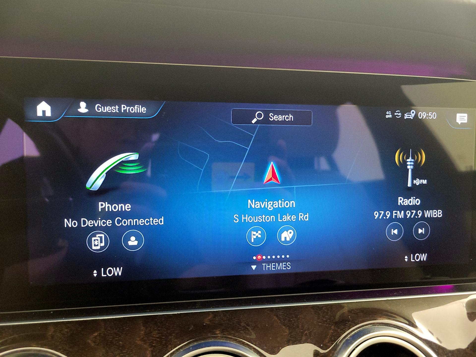 Thumbnail: 2021 Mercedes-Benz E-Class - 16