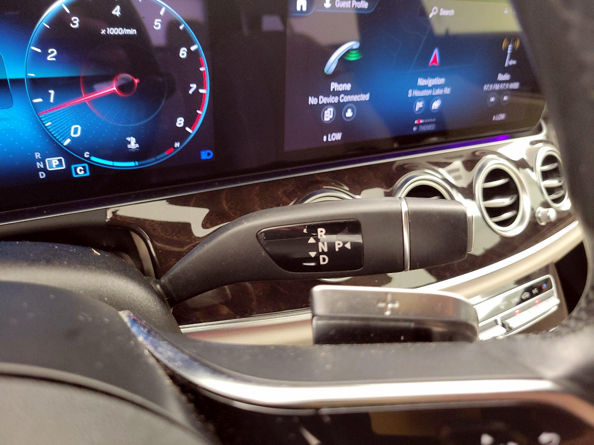 Thumbnail: 2021 Mercedes-Benz E-Class - 18
