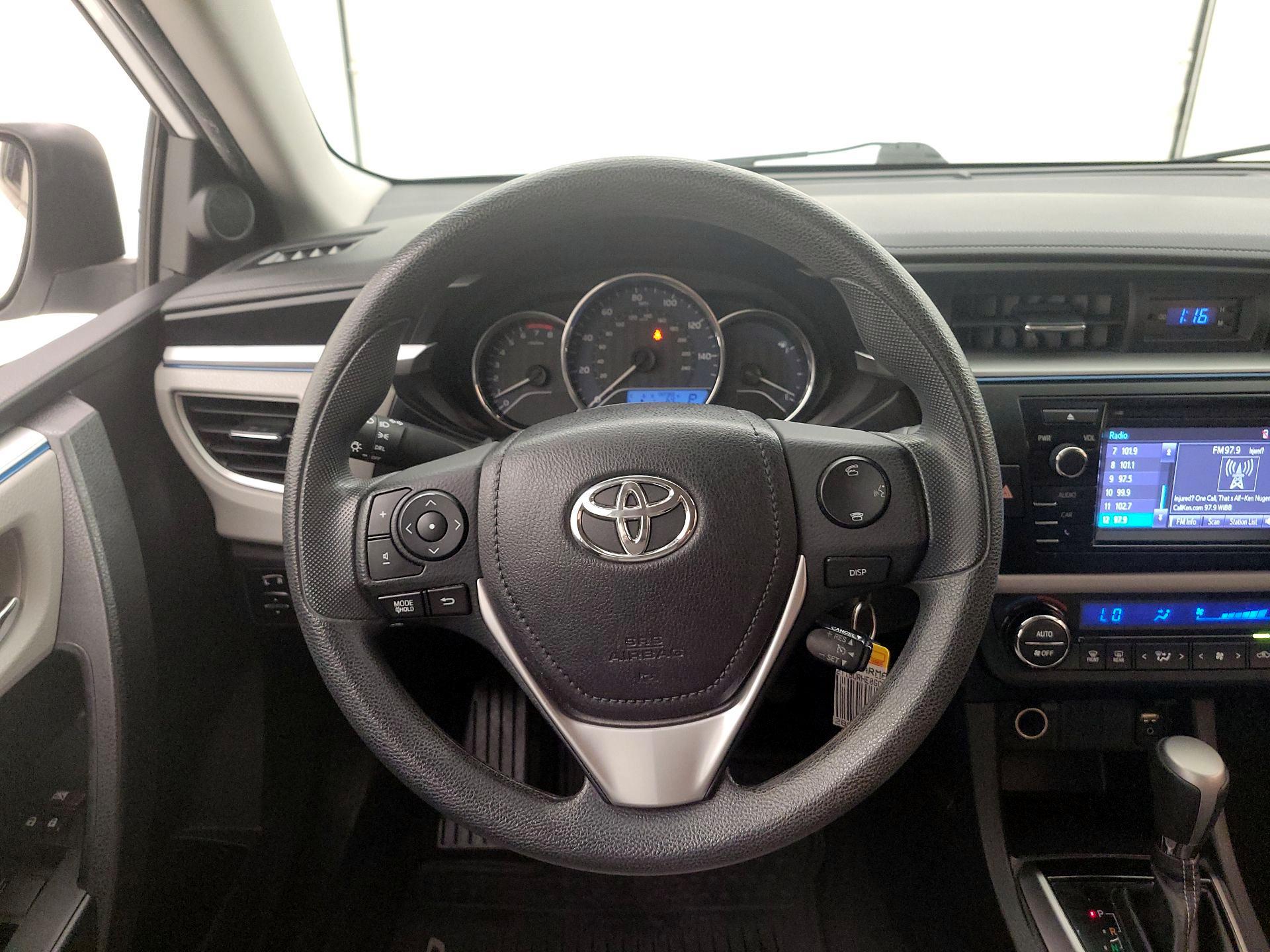 Thumbnail: 2016 Toyota Corolla - 10