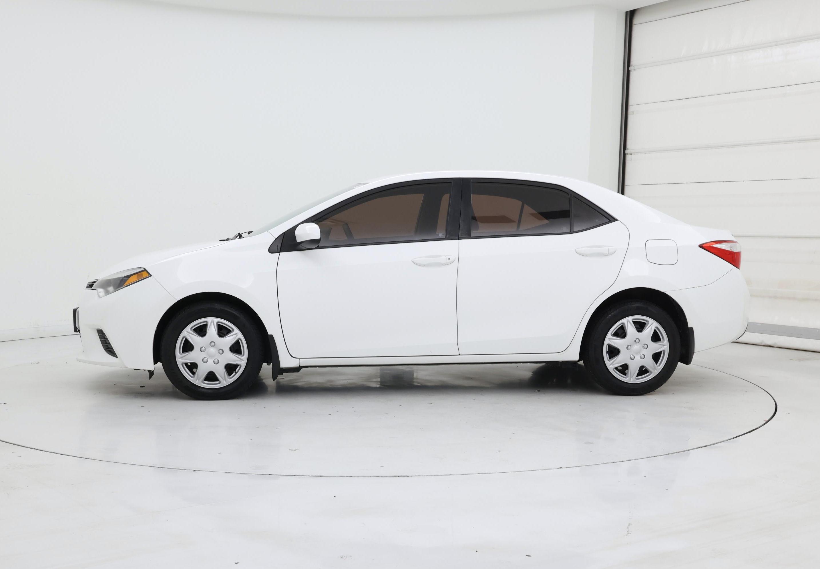 Thumbnail: 2016 Toyota Corolla - 3