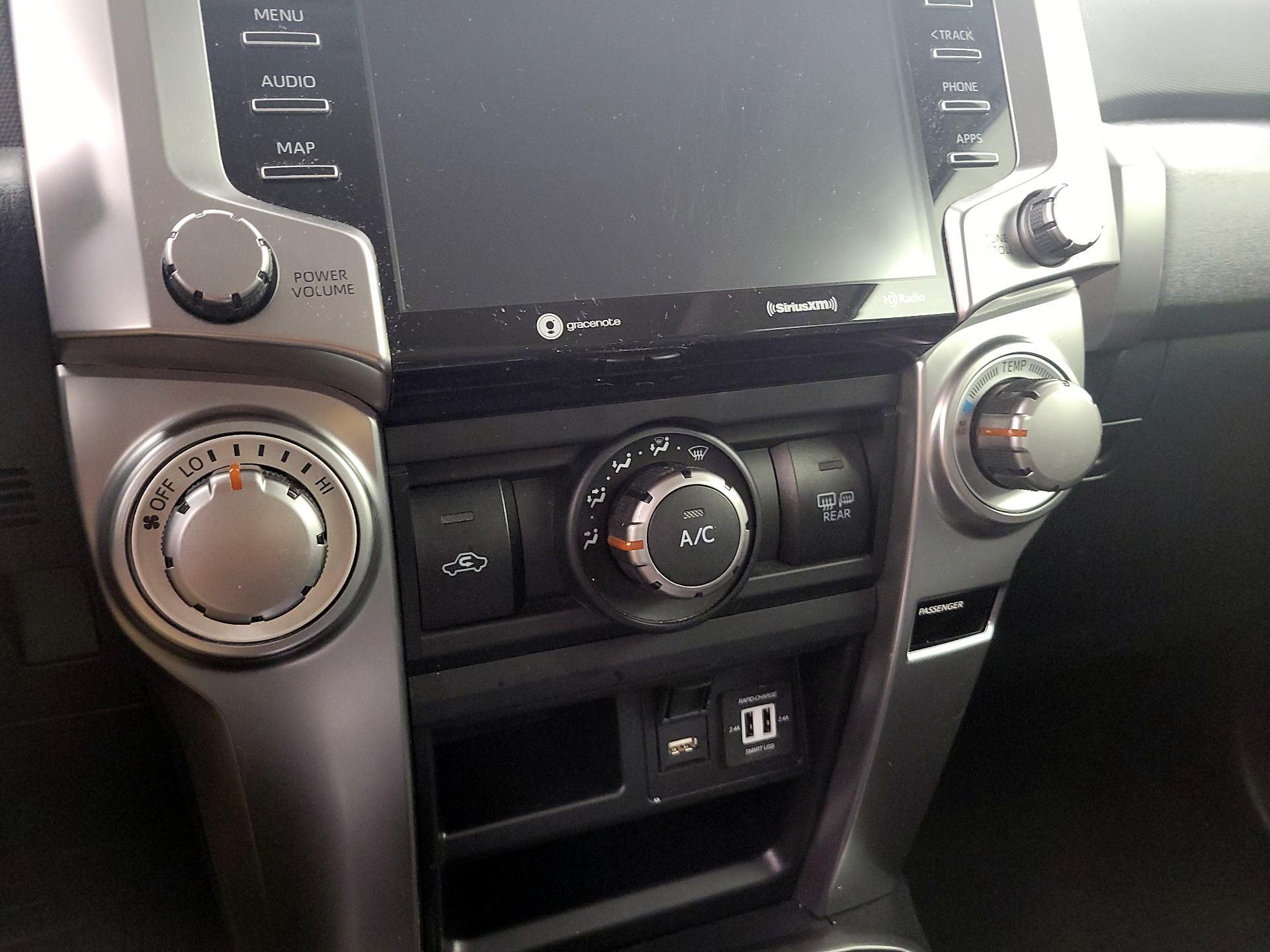 Thumbnail: 2022 Toyota 4Runner - 17