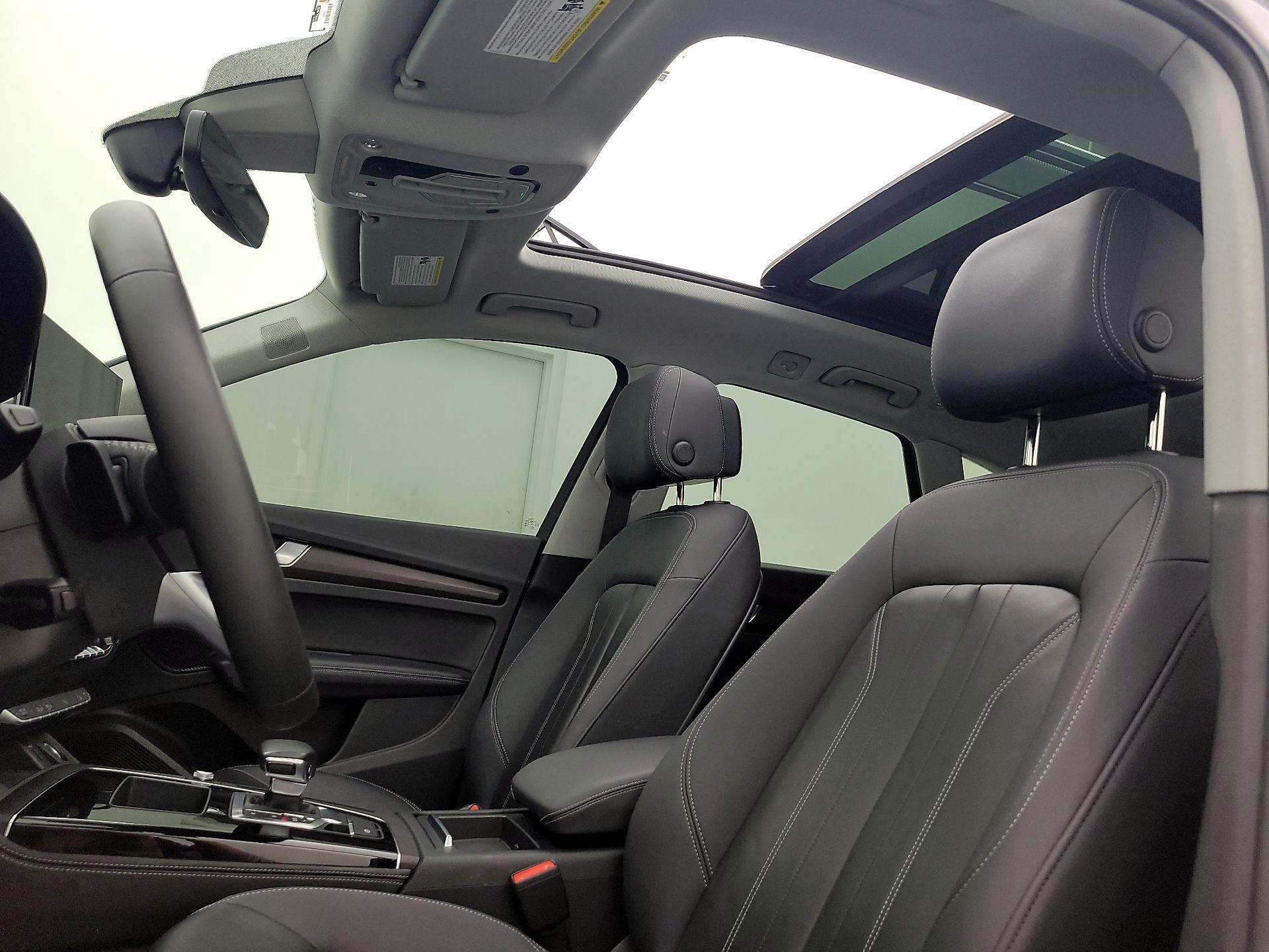 Thumbnail: 2022 Audi Q5 - 19