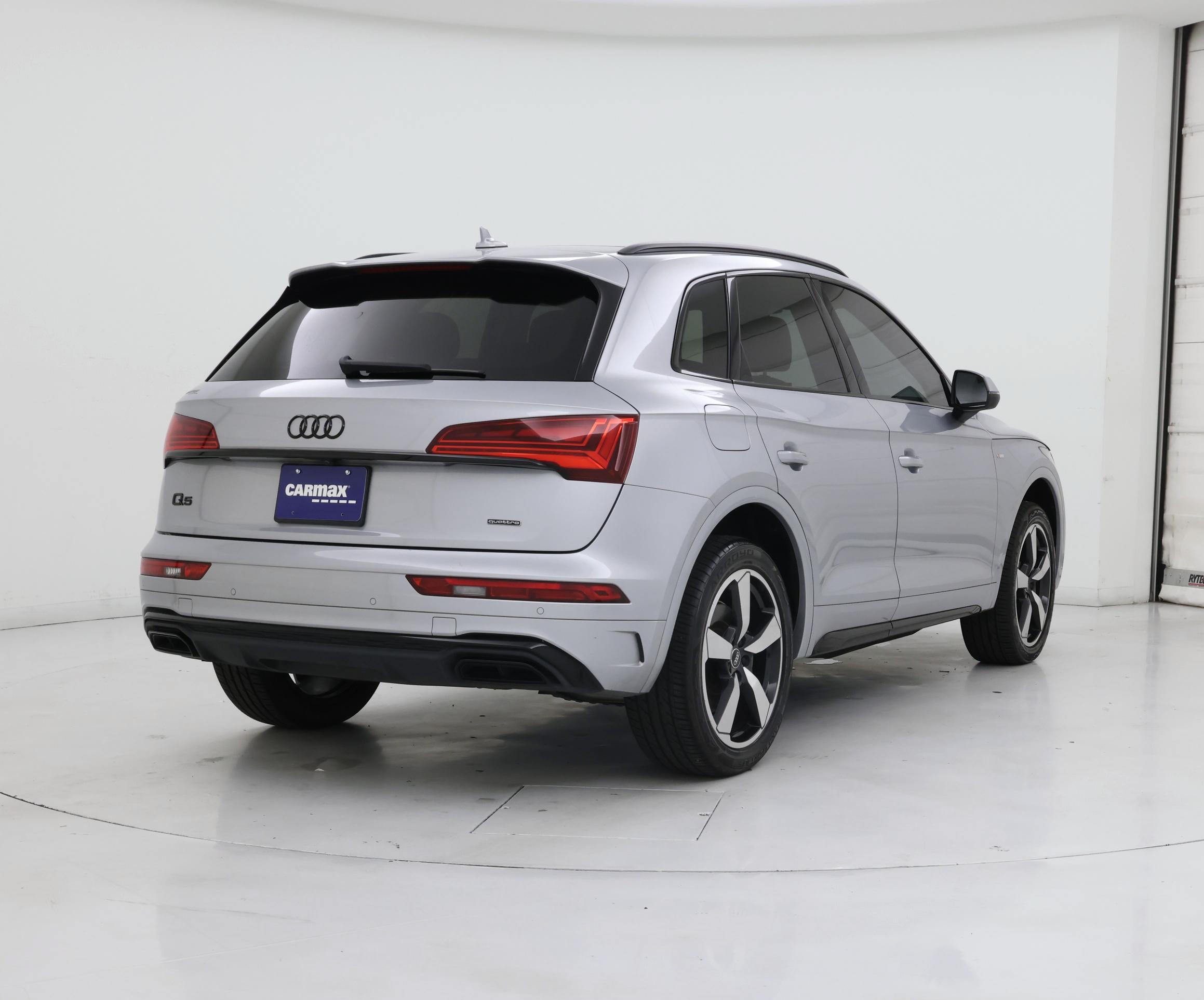 Thumbnail: 2022 Audi Q5 - 8