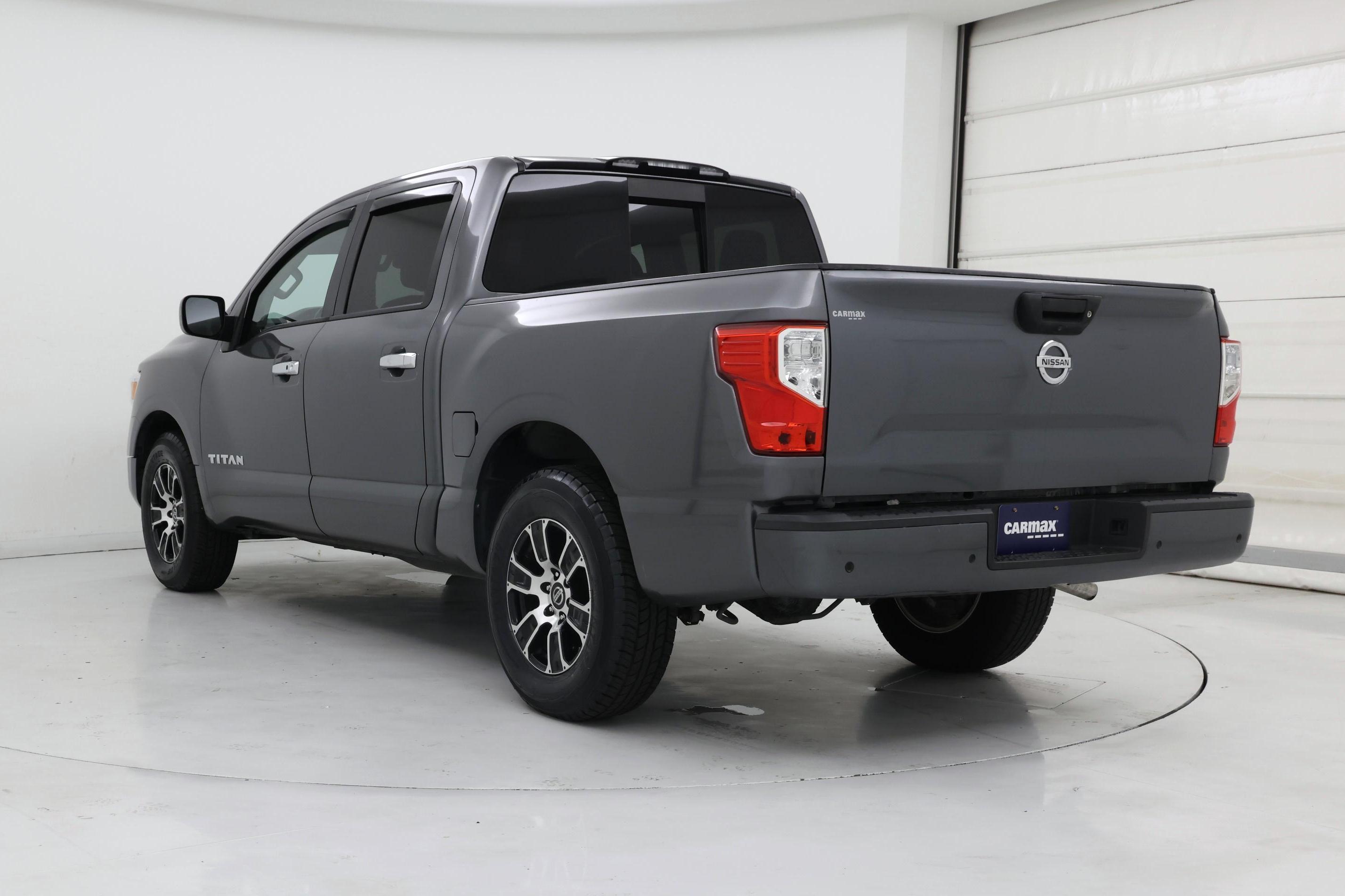 Thumbnail: 2021 Nissan Titan - 2