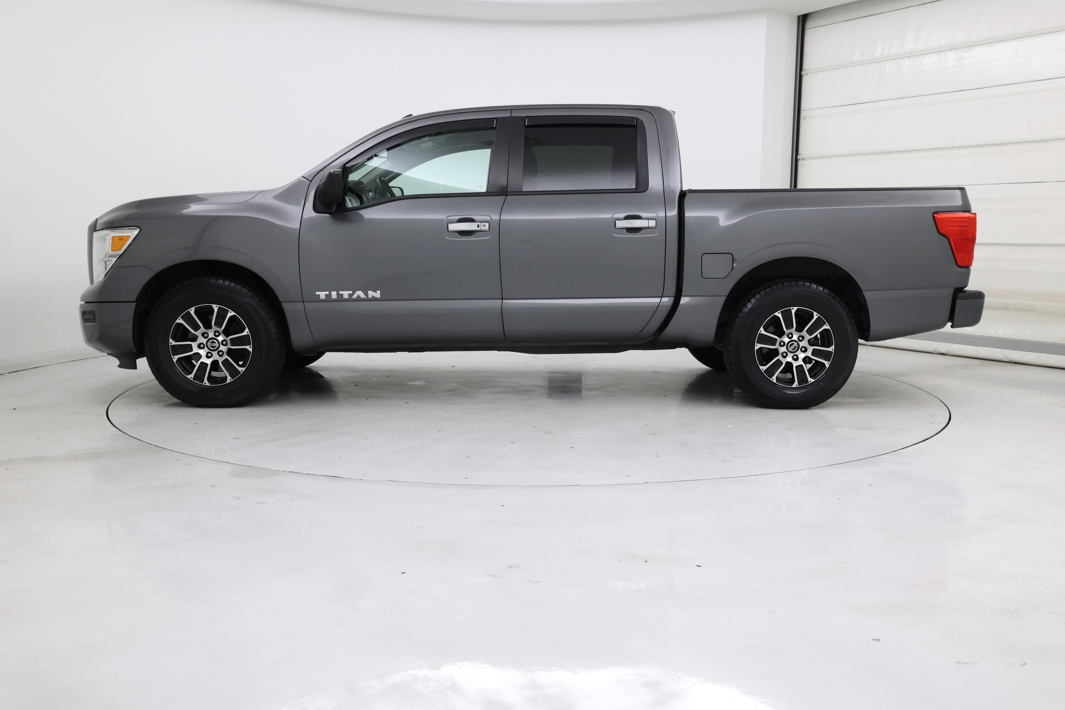 Thumbnail: 2021 Nissan Titan - 3