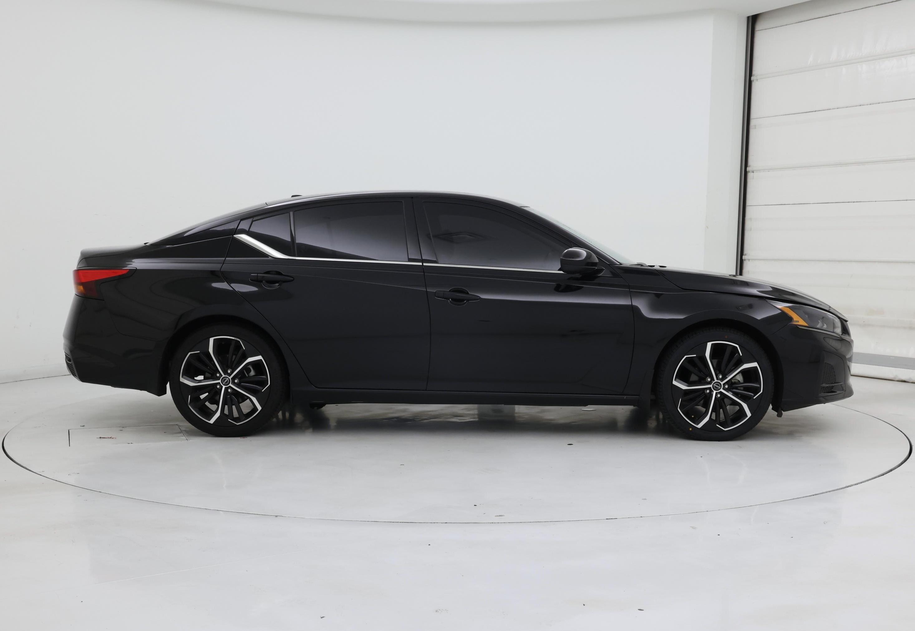 Thumbnail: 2024 Nissan Altima - 7