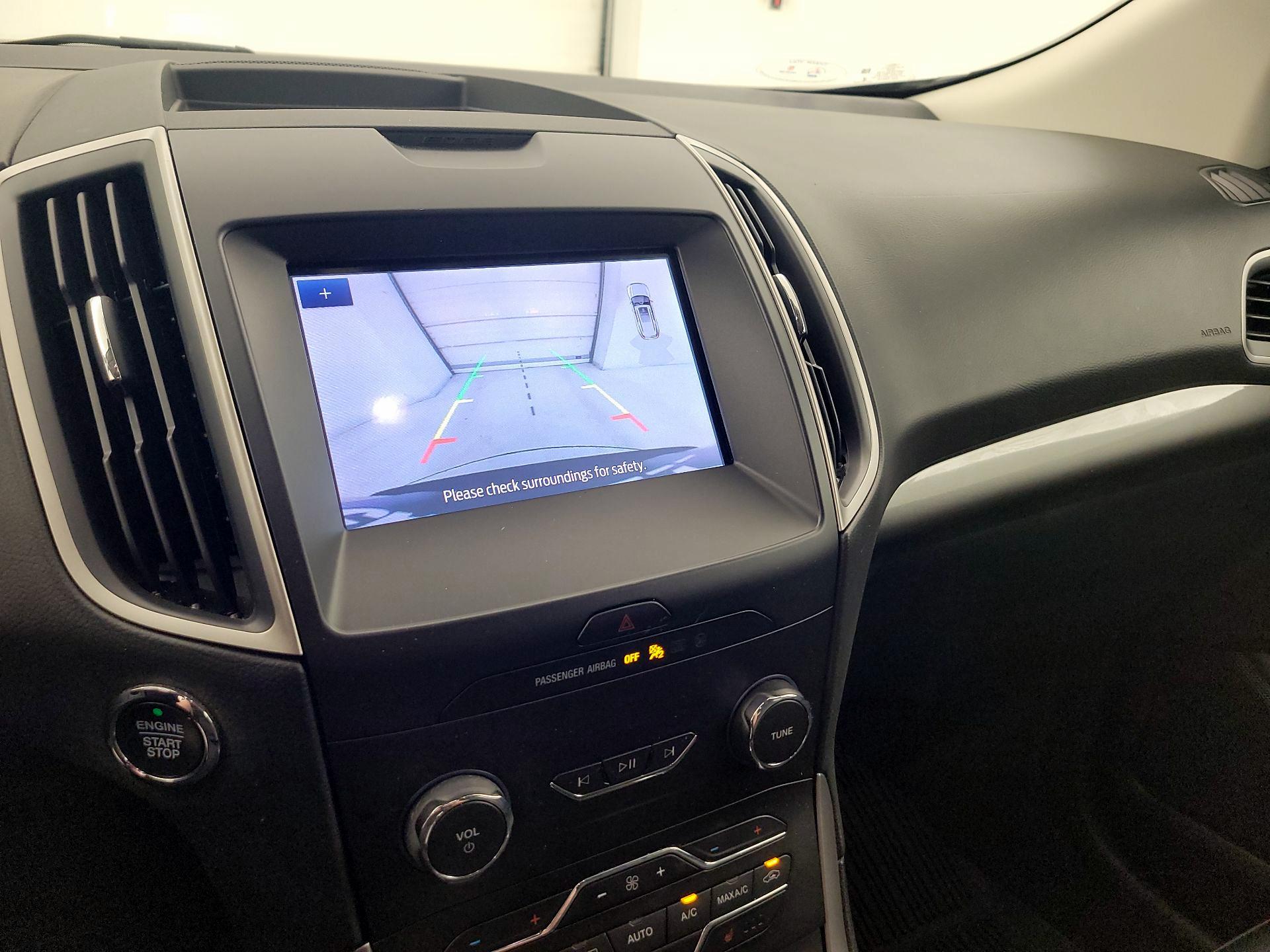 Thumbnail: 2020 Ford Edge - 14