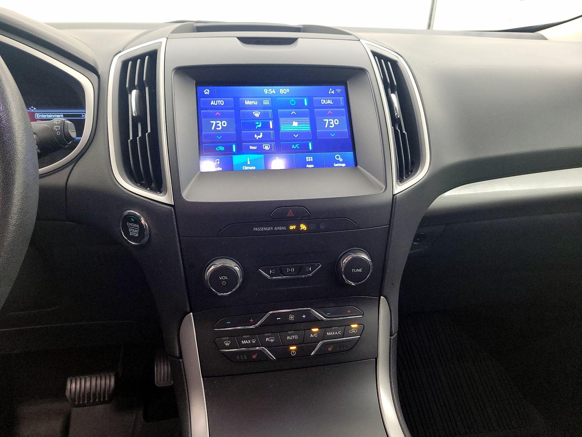 Thumbnail: 2020 Ford Edge - 16