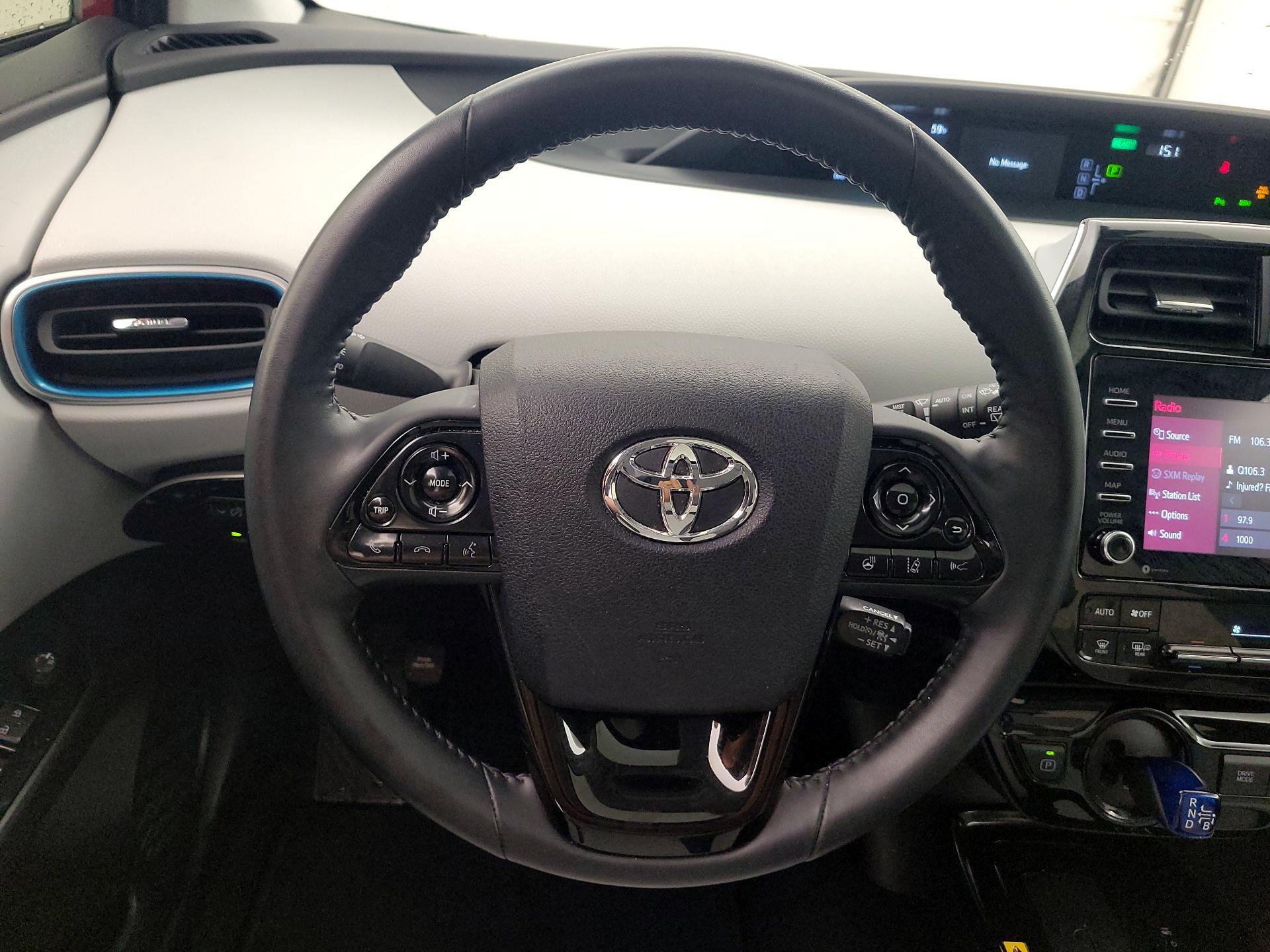 Thumbnail: 2021 Toyota Prius - 10