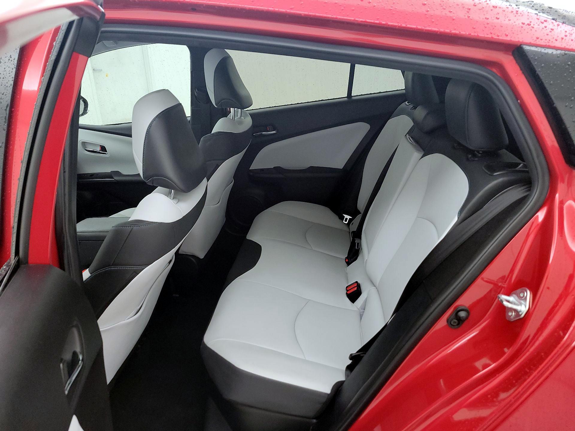 Thumbnail: 2021 Toyota Prius - 19