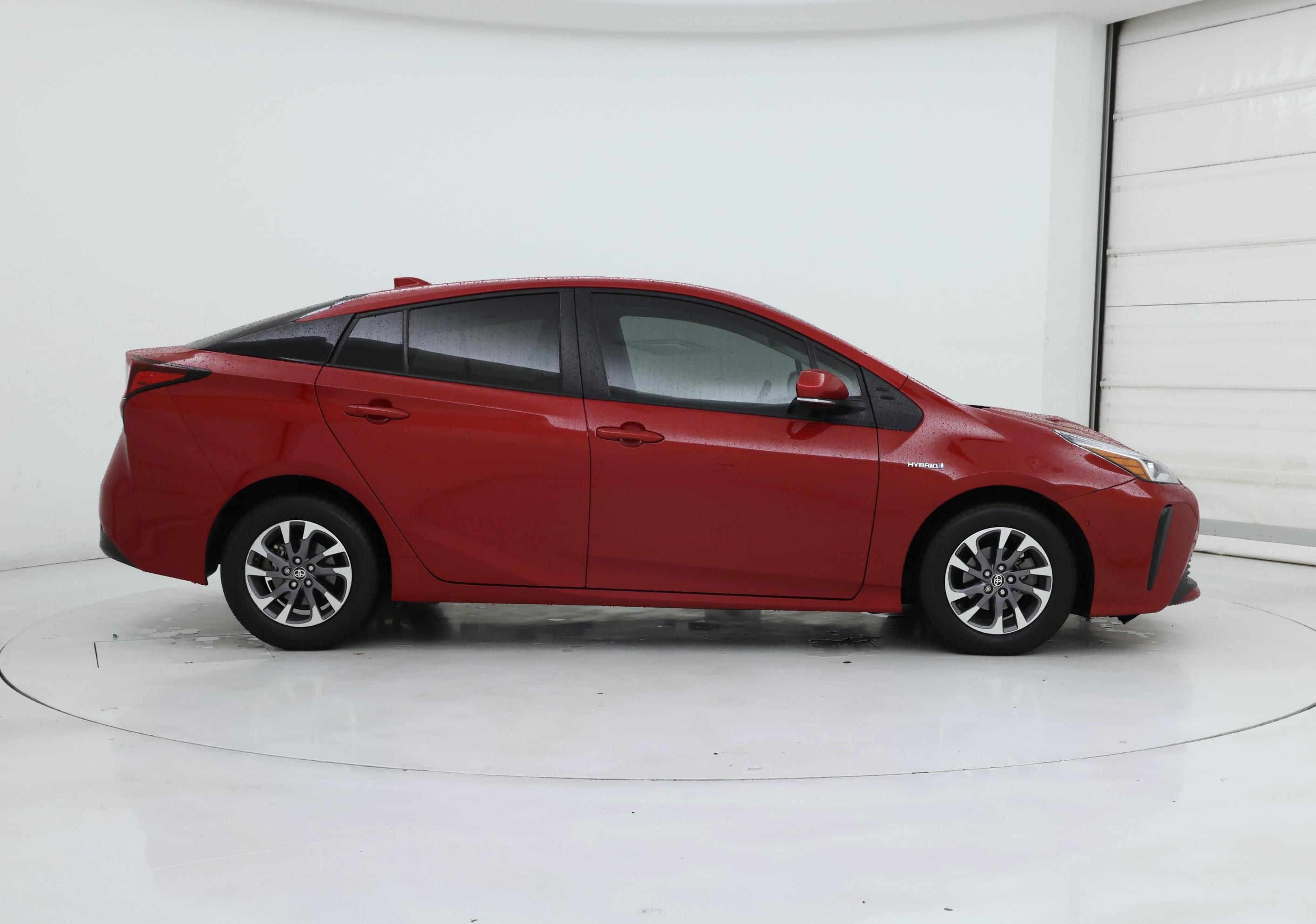 Thumbnail: 2021 Toyota Prius - 7