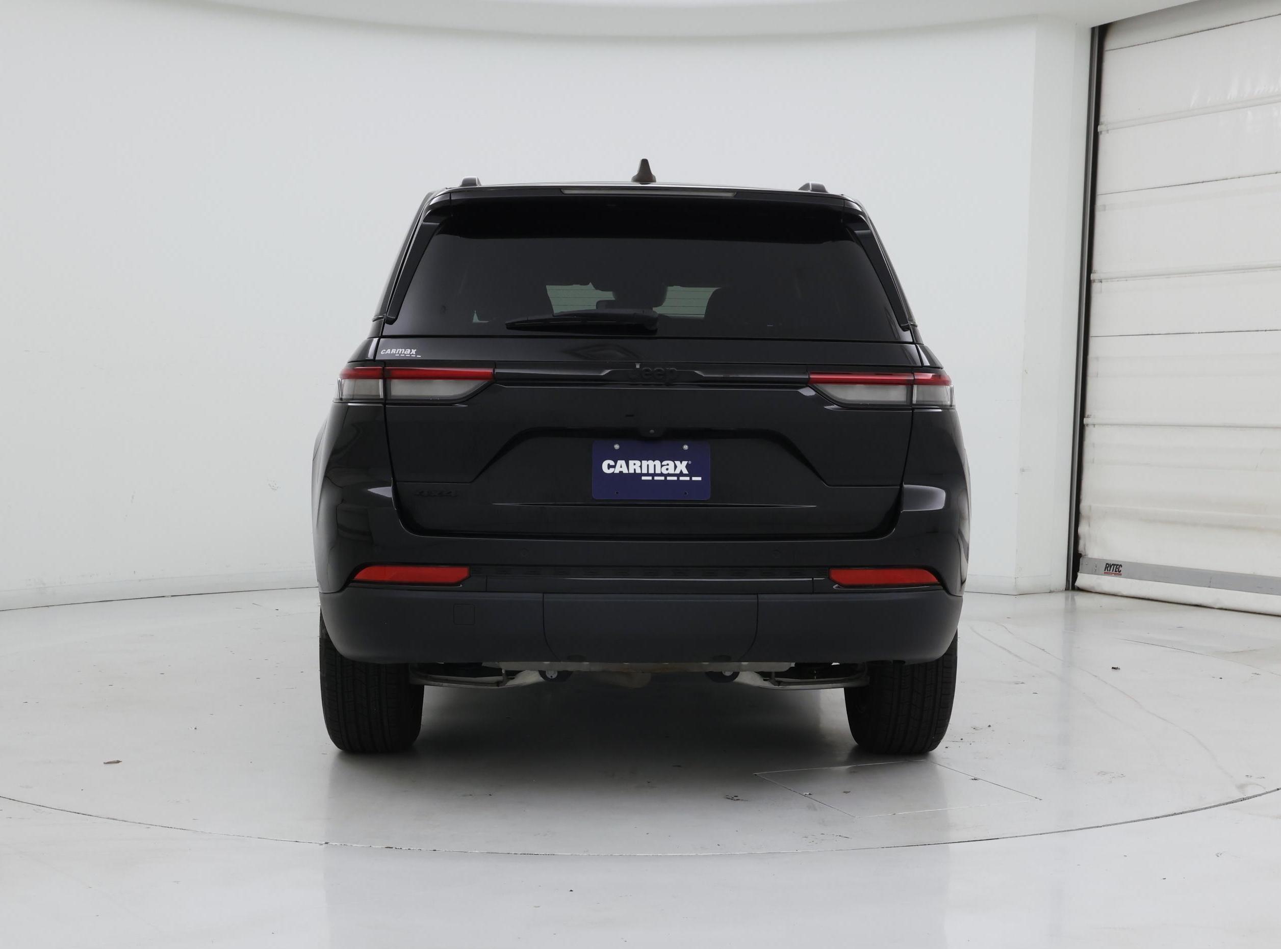 Thumbnail: 2024 Jeep Grand Cherokee - 6