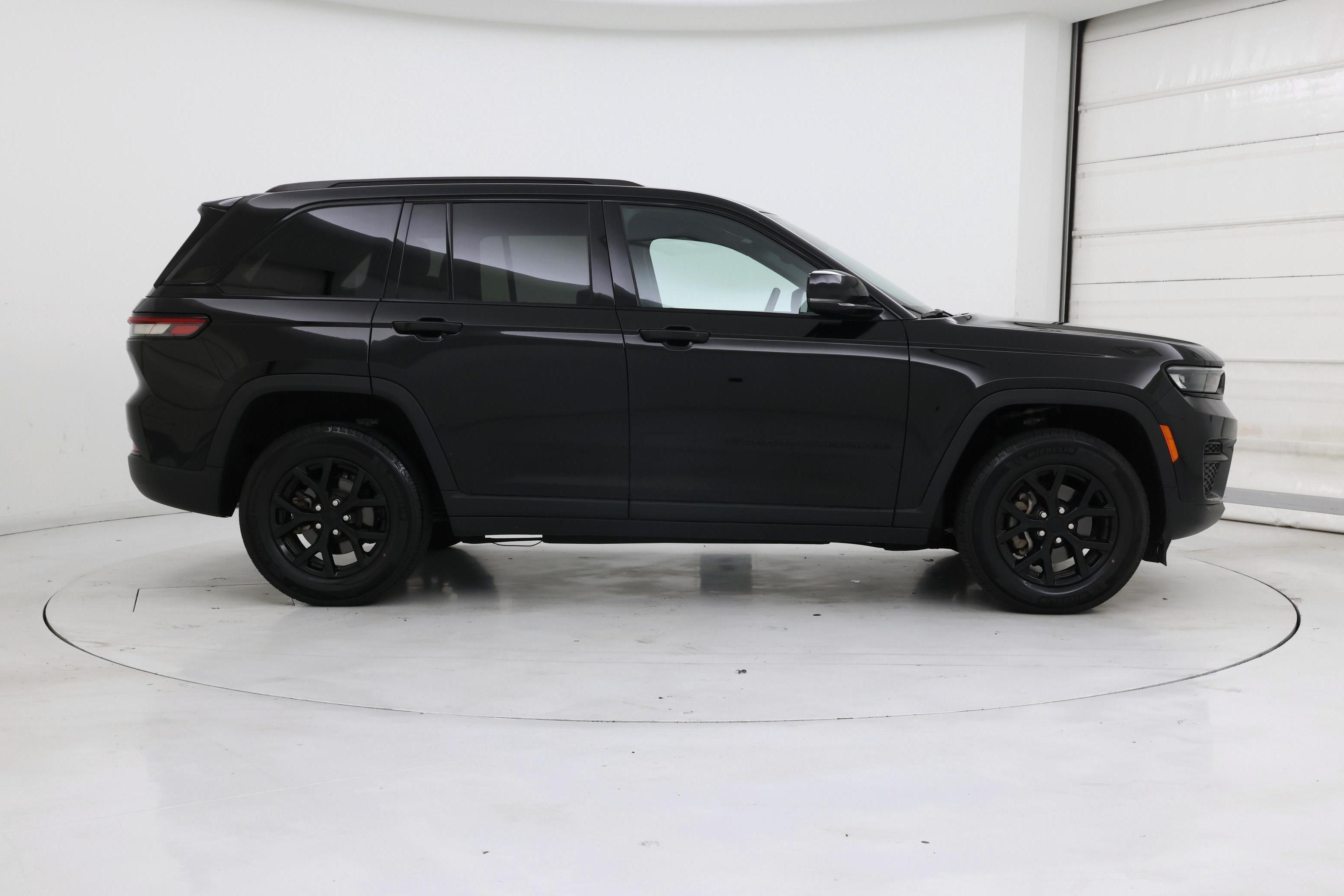Thumbnail: 2024 Jeep Grand Cherokee - 7