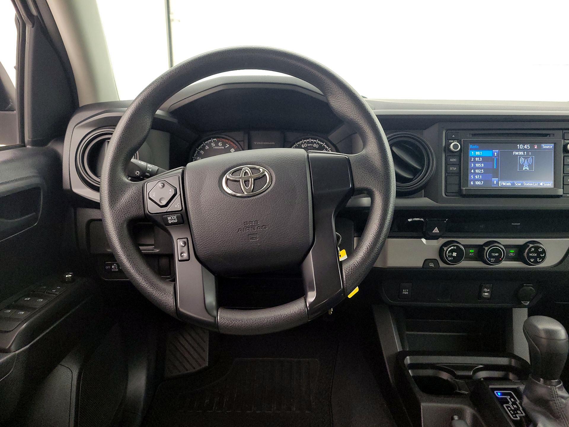 Thumbnail: 2016 Toyota Tacoma - 10