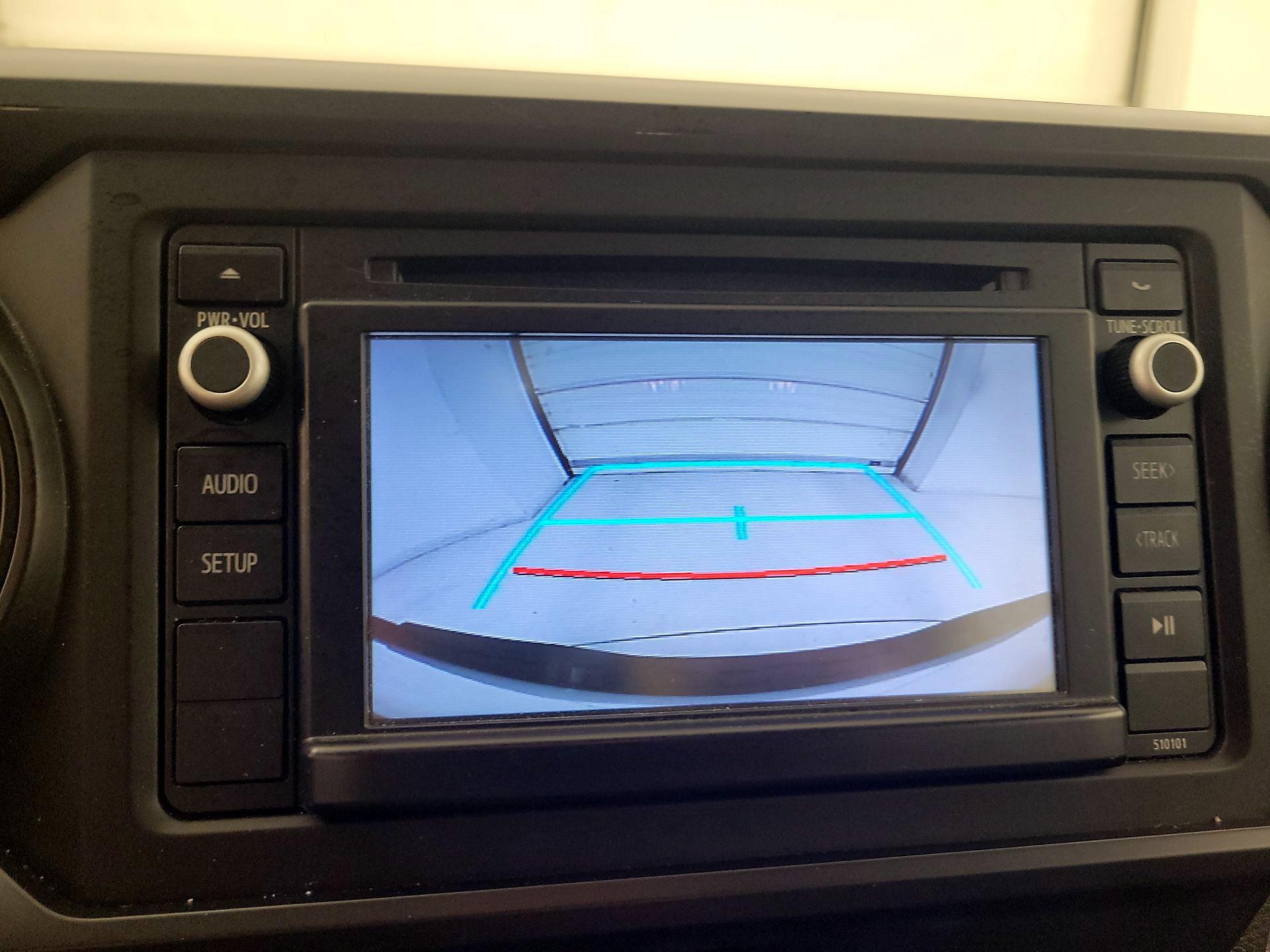 Thumbnail: 2016 Toyota Tacoma - 14