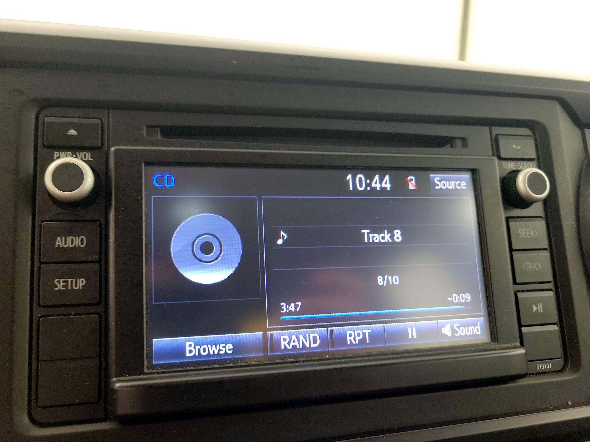 Thumbnail: 2016 Toyota Tacoma - 15