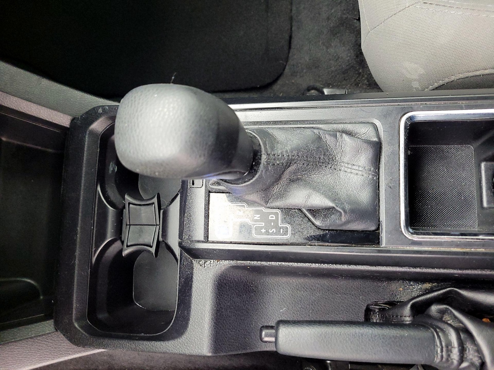 2017 Toyota Tacoma SR - Photo 18