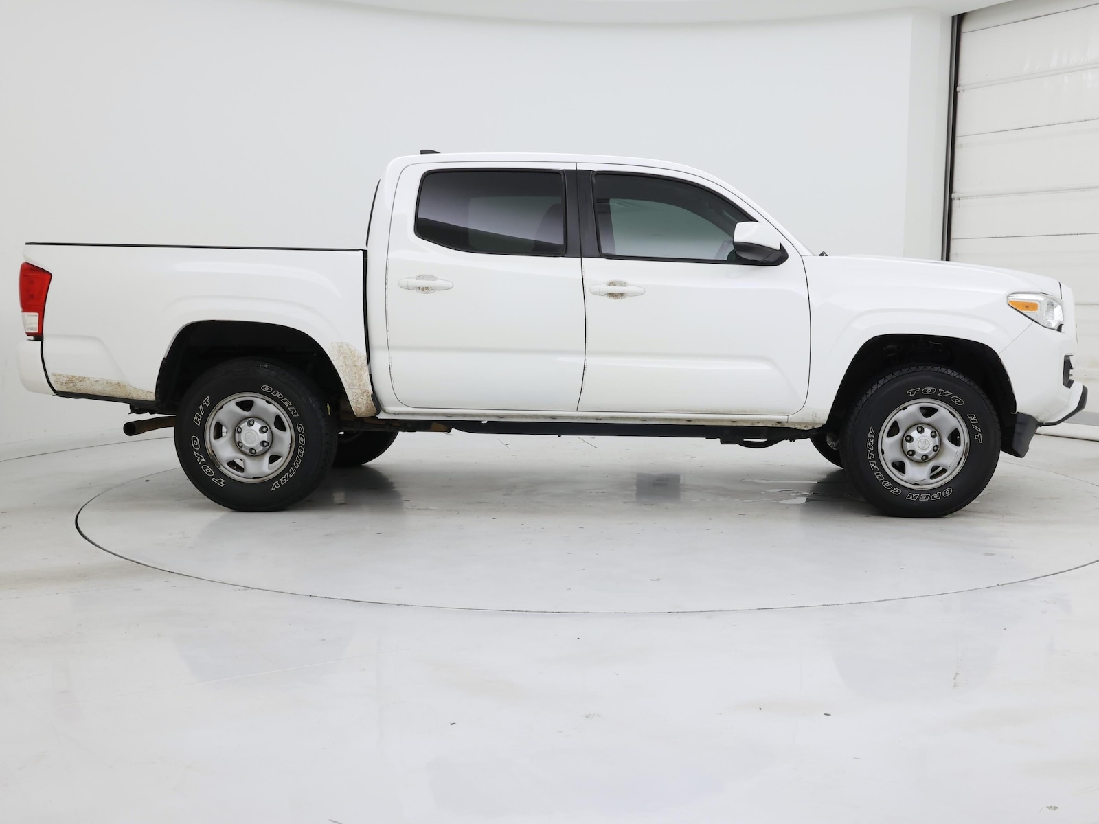 2017 Toyota Tacoma SR - Photo 8