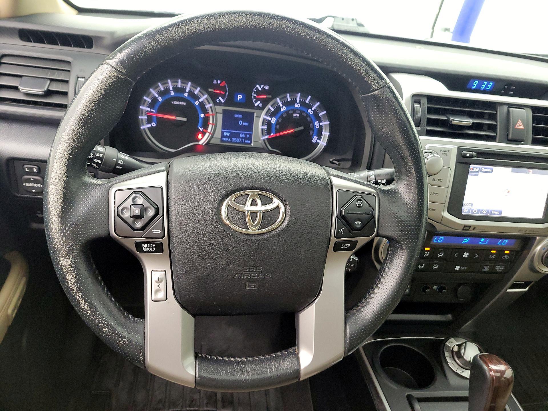 Thumbnail: 2016 Toyota 4Runner - 10