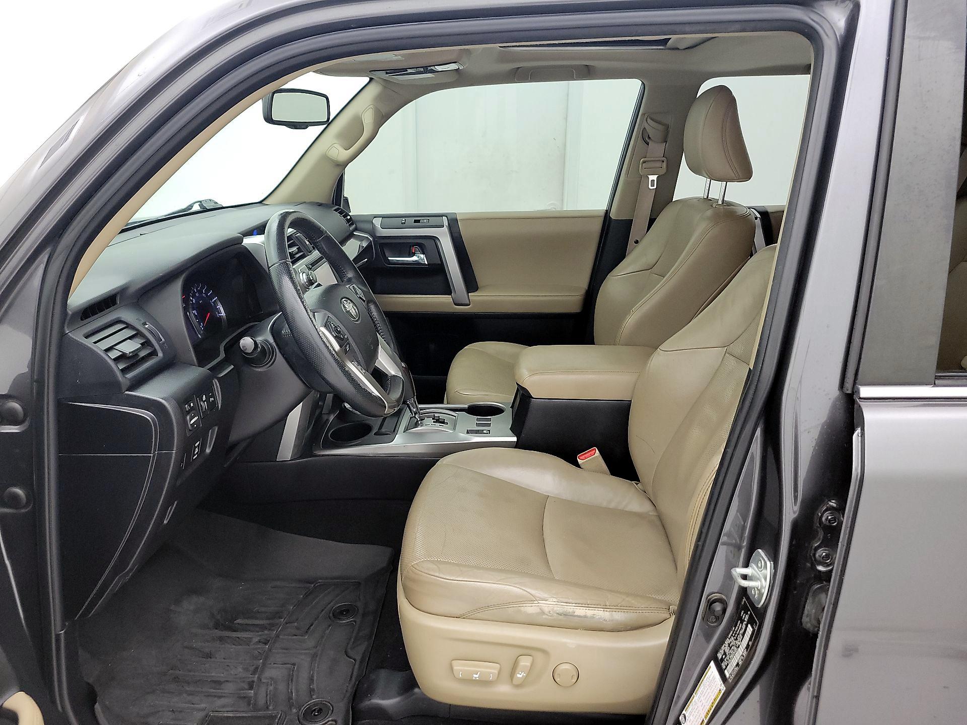 Thumbnail: 2016 Toyota 4Runner - 11