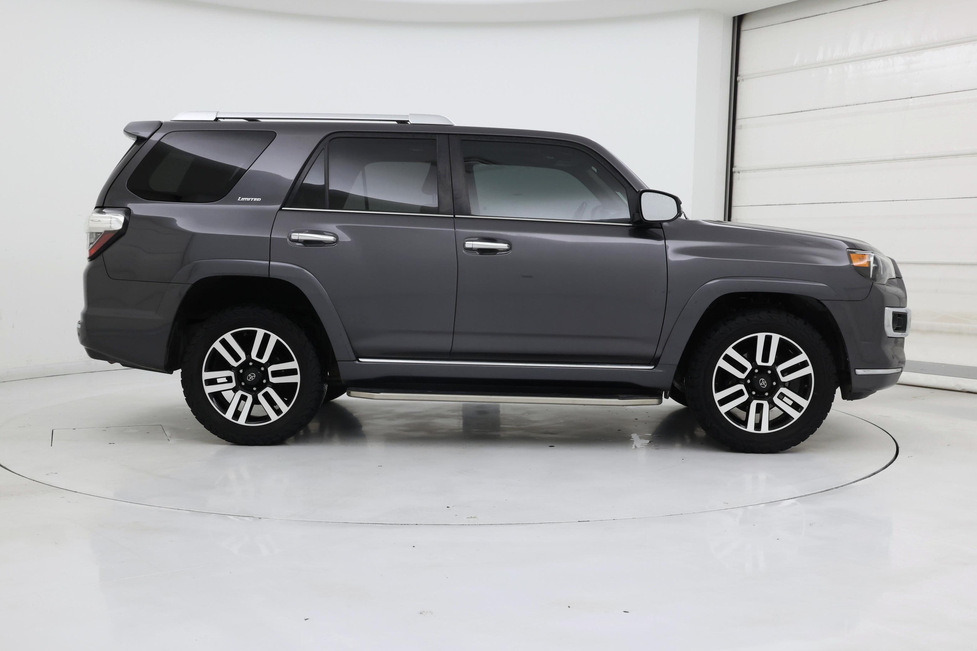 Thumbnail: 2016 Toyota 4Runner - 7