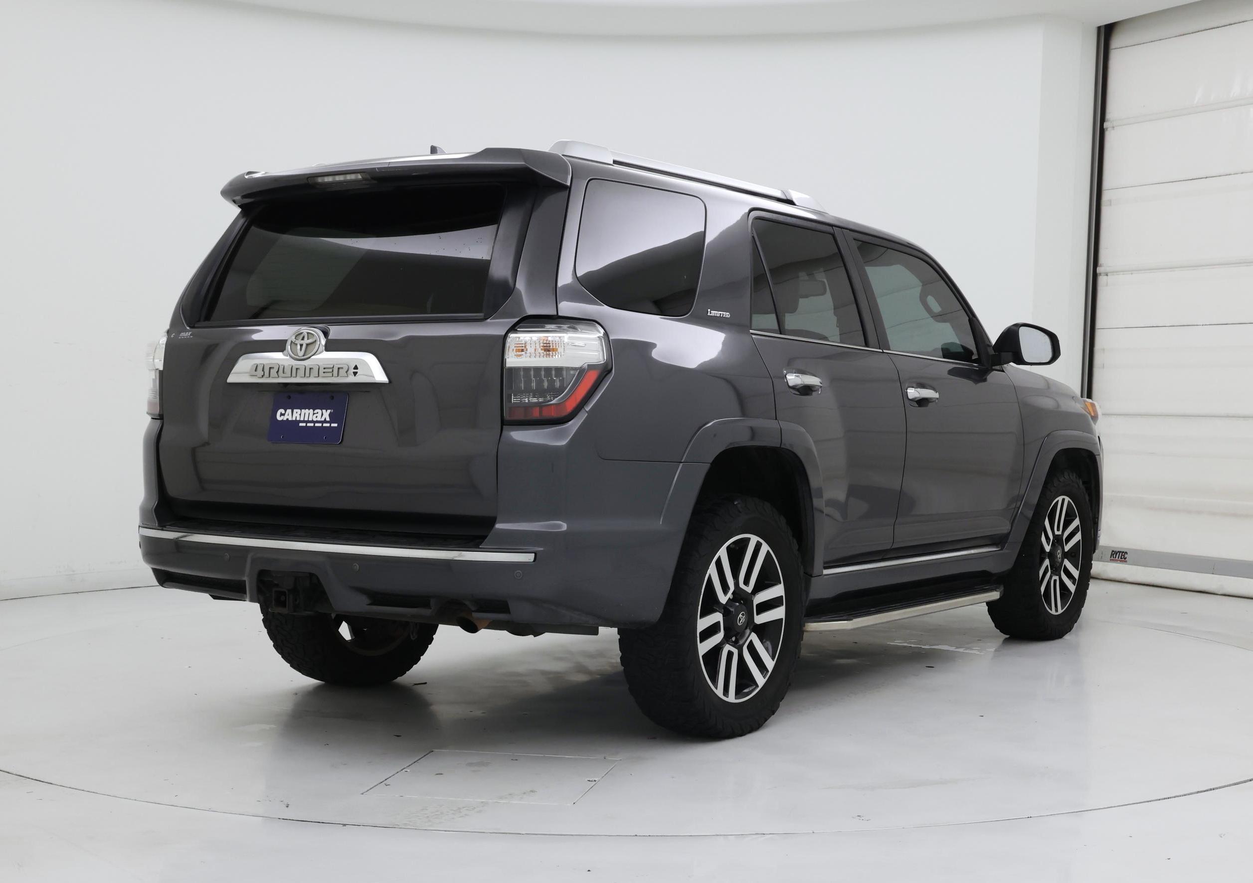 Thumbnail: 2016 Toyota 4Runner - 8