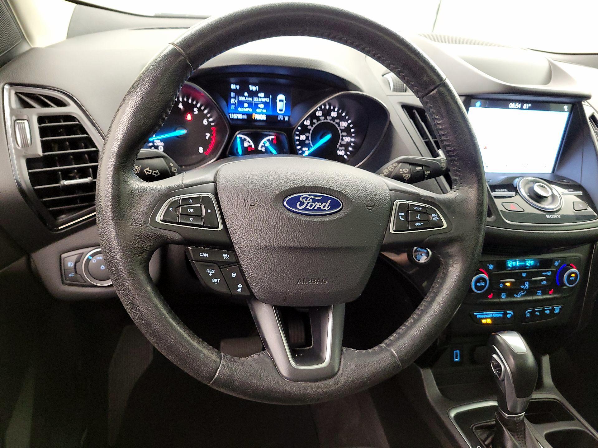 Thumbnail: 2019 Ford Escape - 10