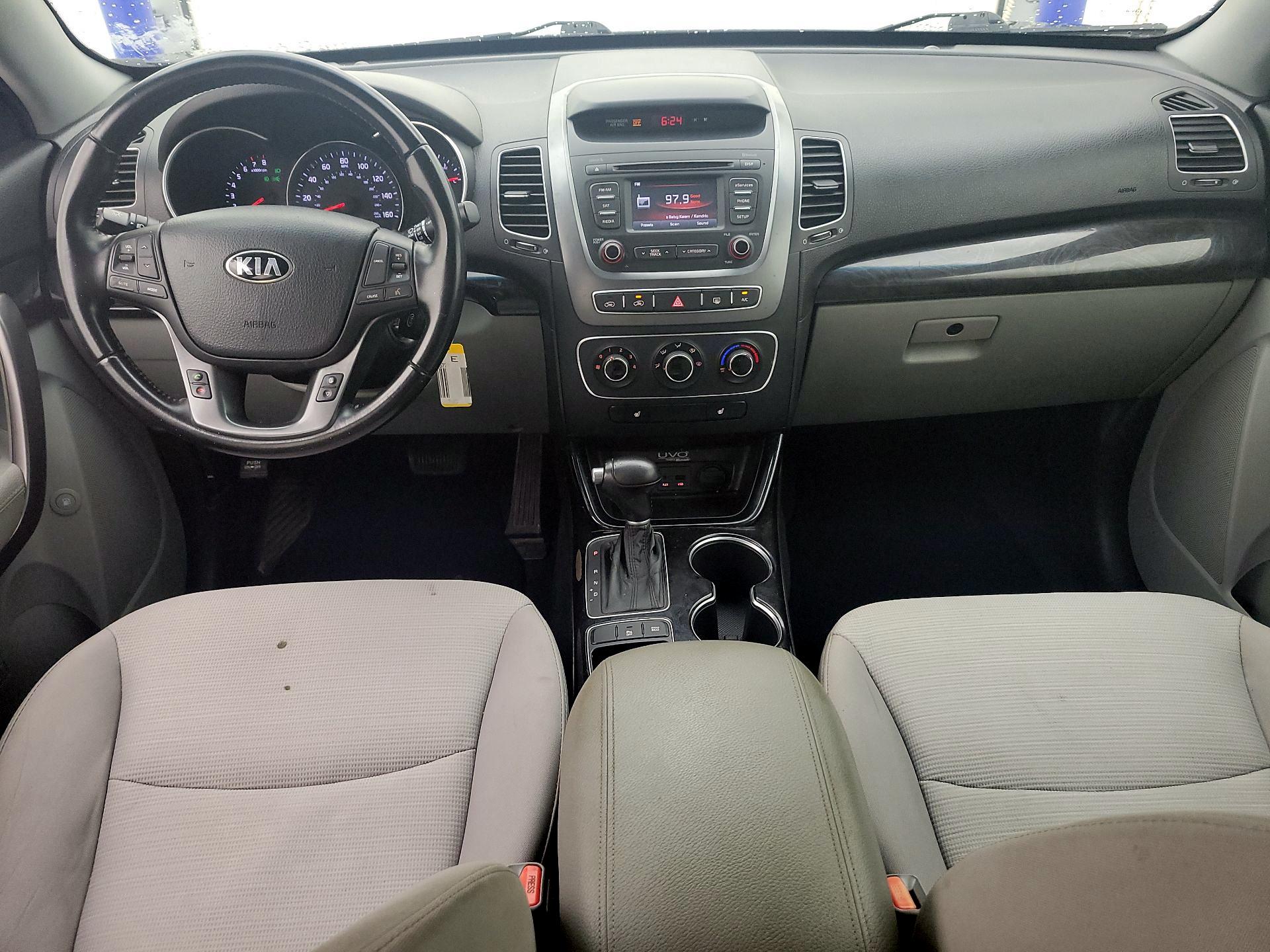 Thumbnail: 2014 Kia Sorento - 9