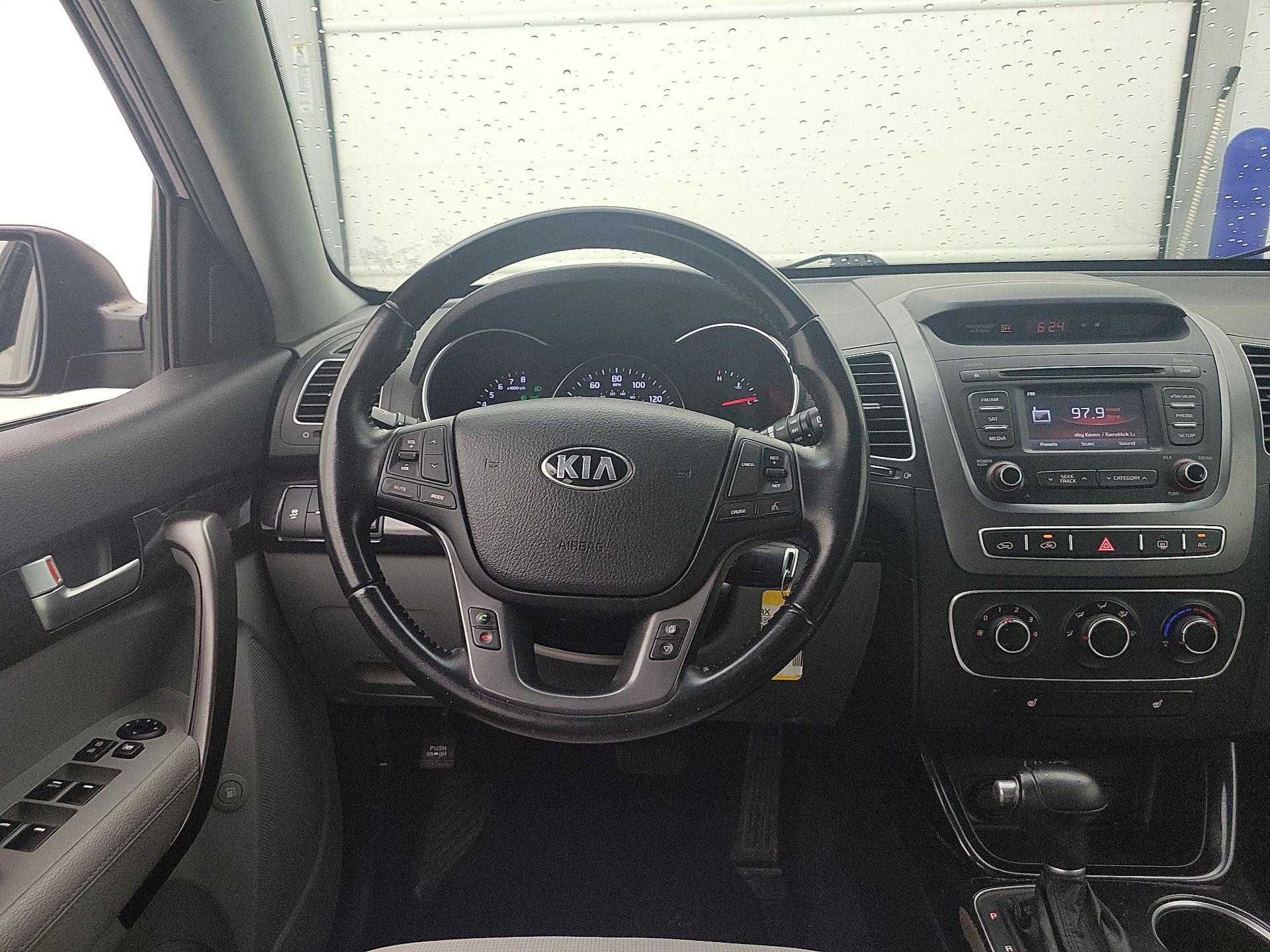 Thumbnail: 2014 Kia Sorento - 10