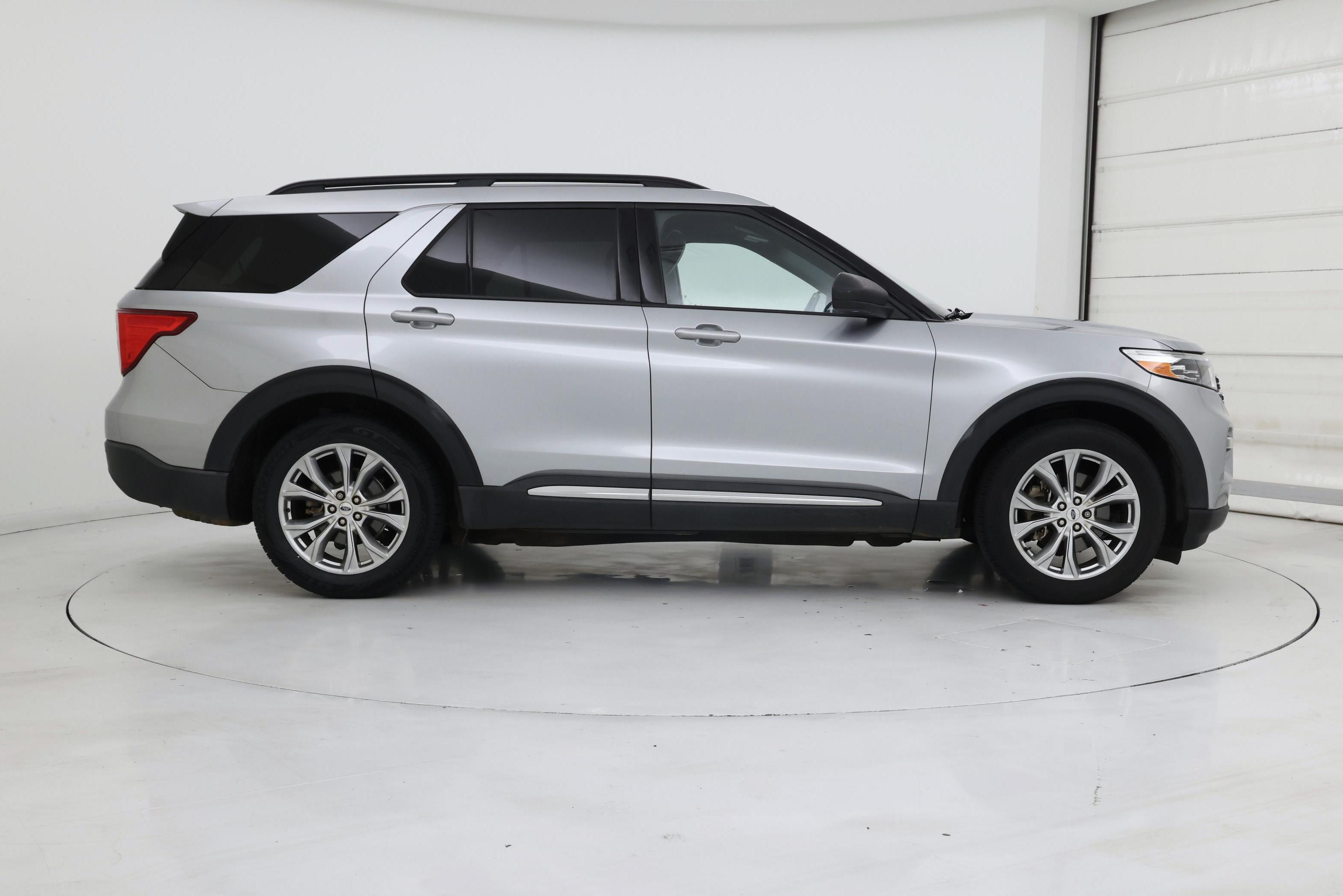Thumbnail: 2020 Ford Explorer - 7
