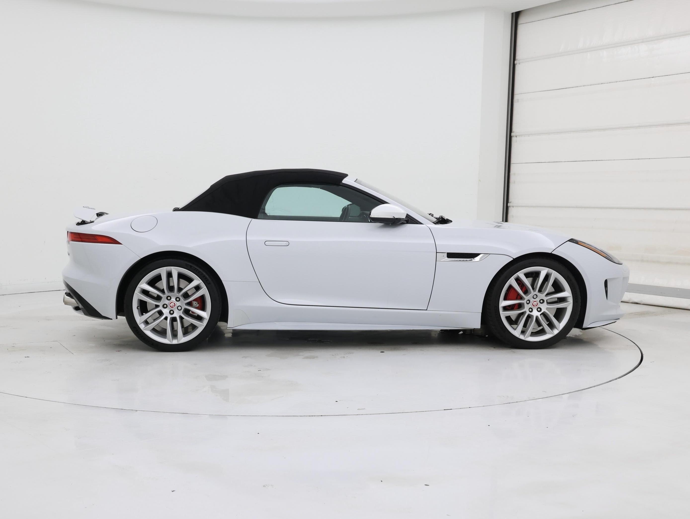 Thumbnail: 2017 Jaguar F-Type - 7