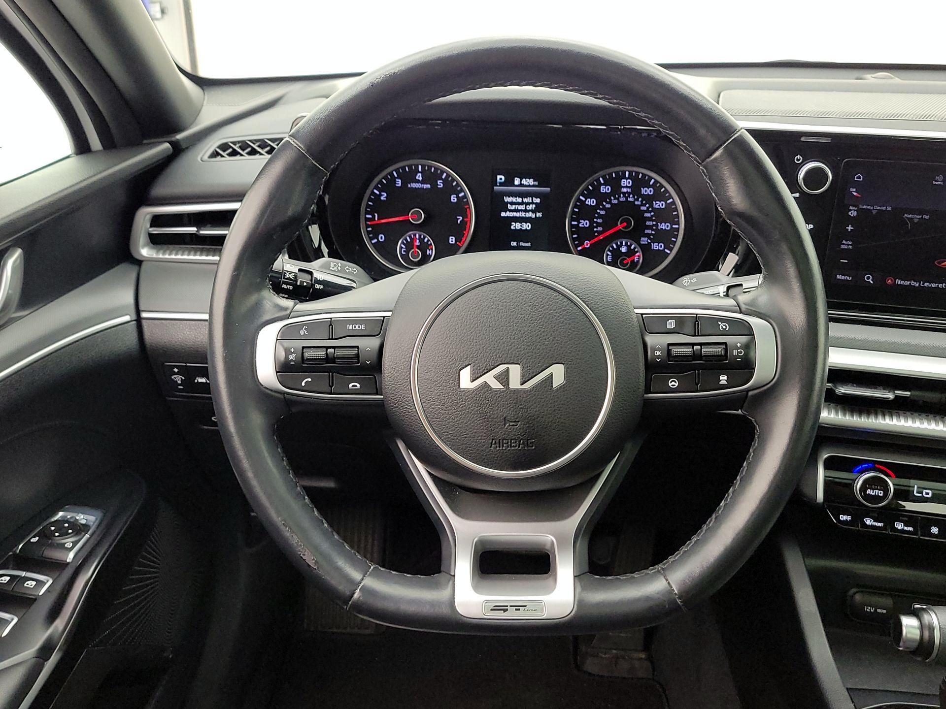Thumbnail: 2023 Kia K5 - 10