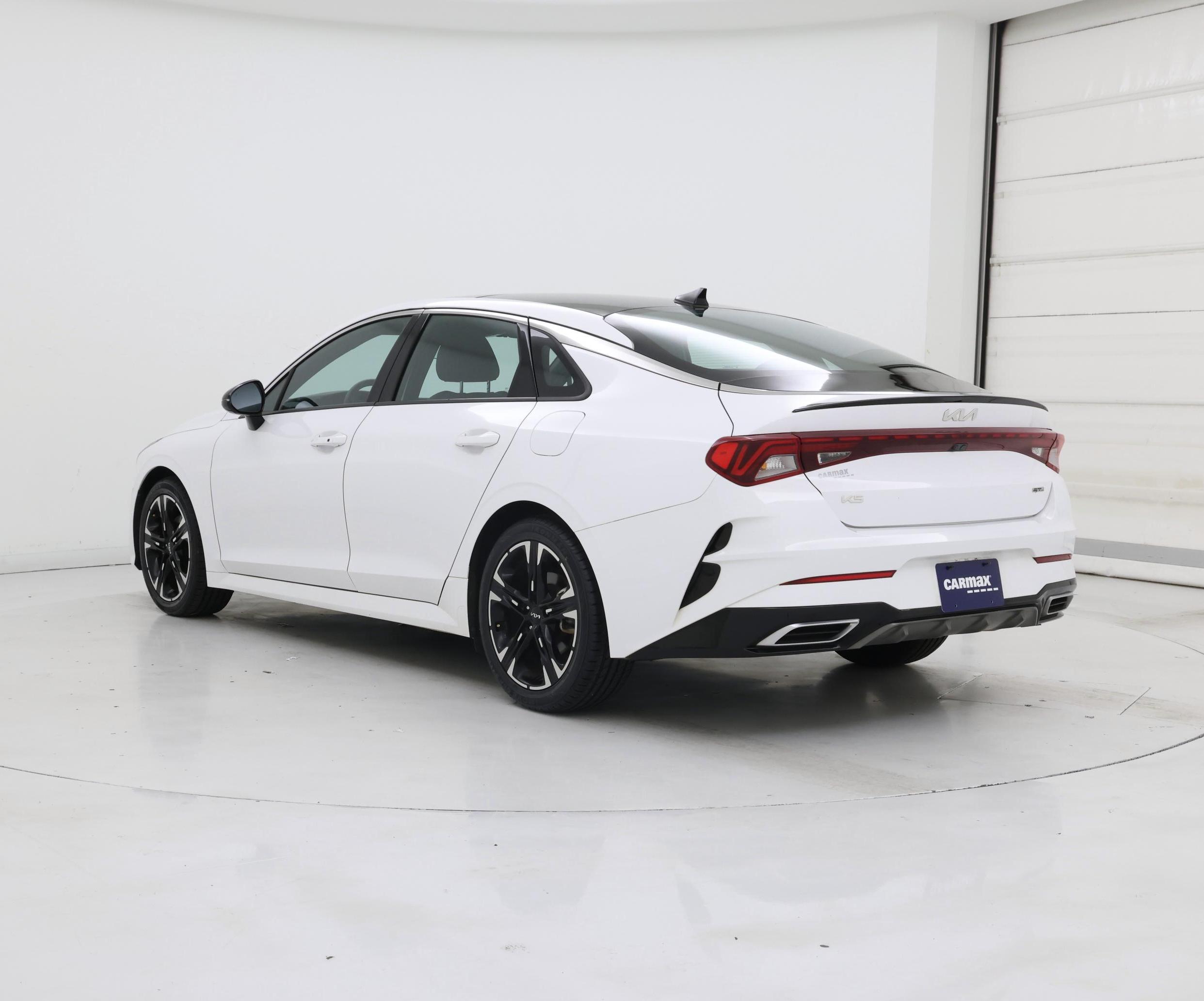 Thumbnail: 2023 Kia K5 - 2