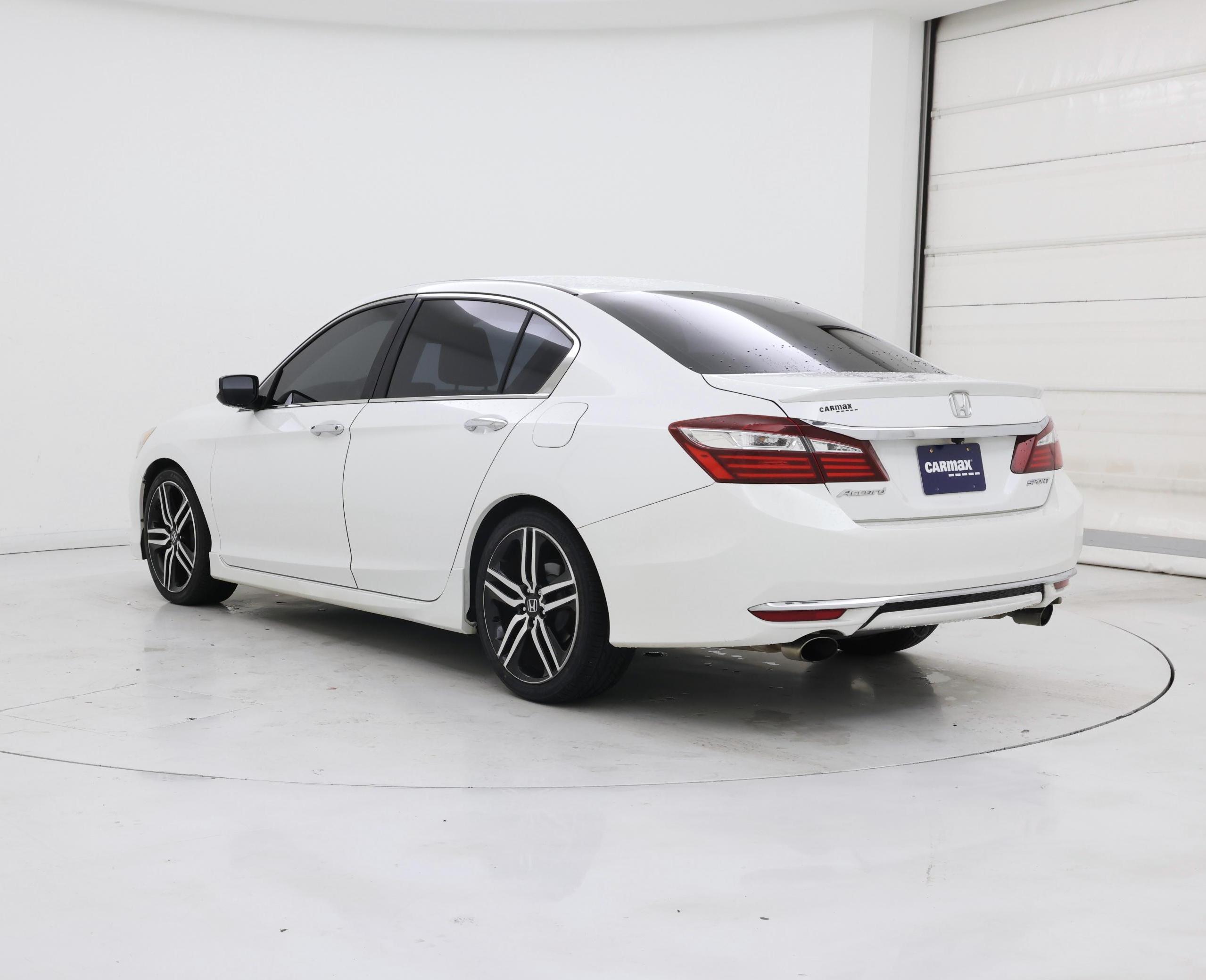 Thumbnail: 2017 Honda Accord - 2