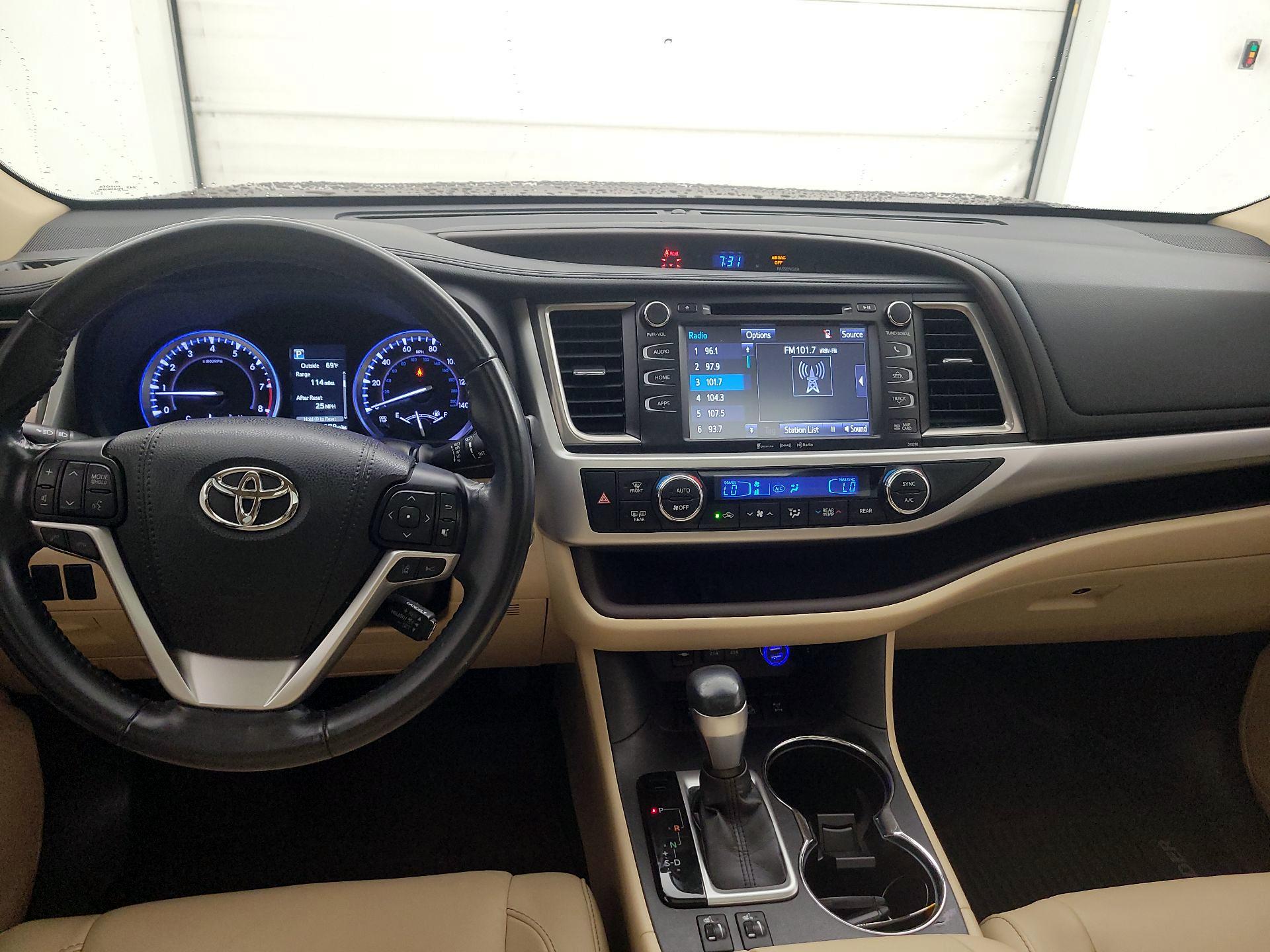 Thumbnail: 2018 Toyota Highlander - 9