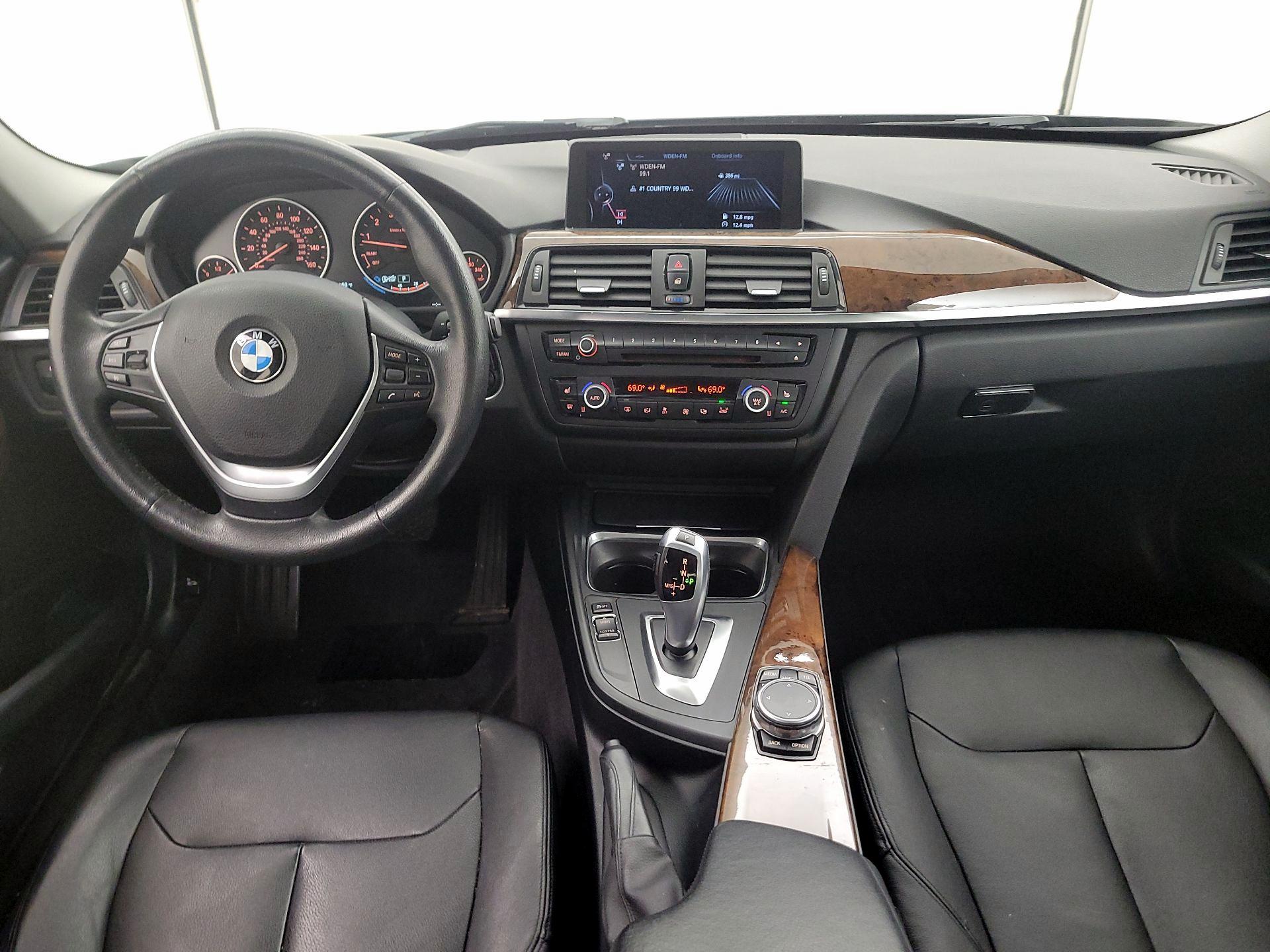 Thumbnail: 2015 BMW 3 Series - 9