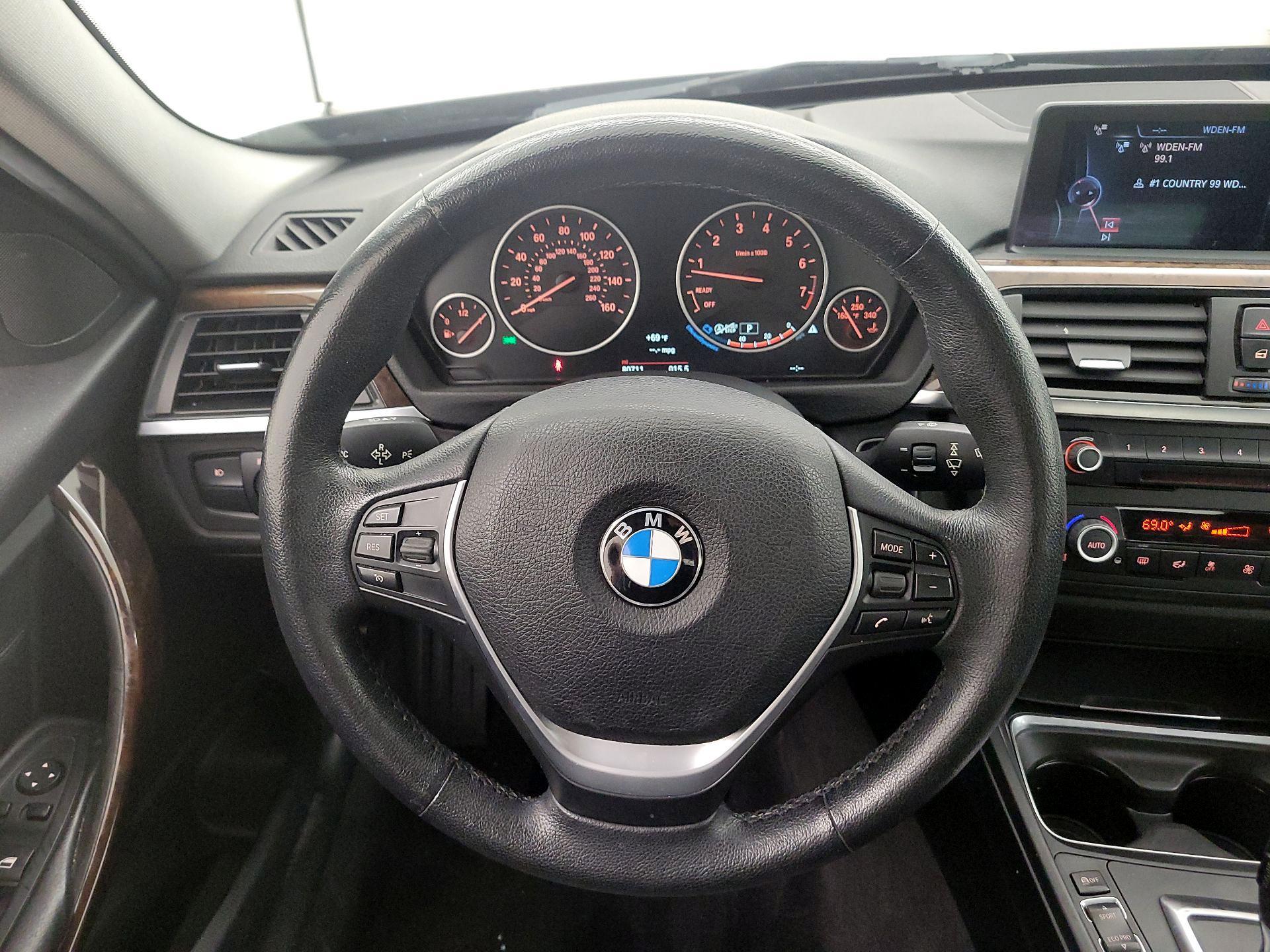 Thumbnail: 2015 BMW 3 Series - 10
