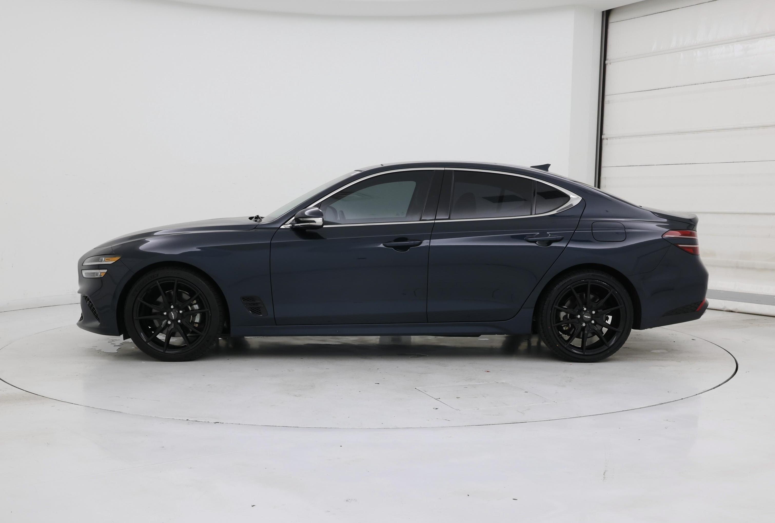 Thumbnail: 2022 Genesis G70 - 3