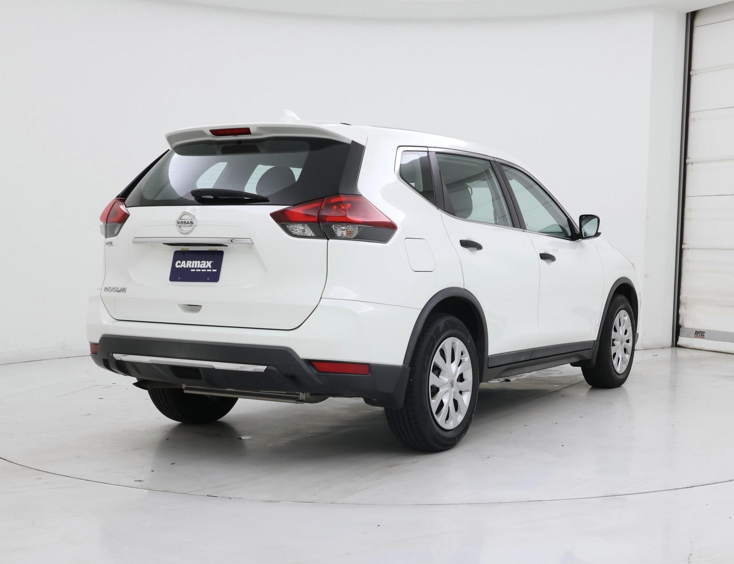 Thumbnail: 2018 Nissan Rogue - 8