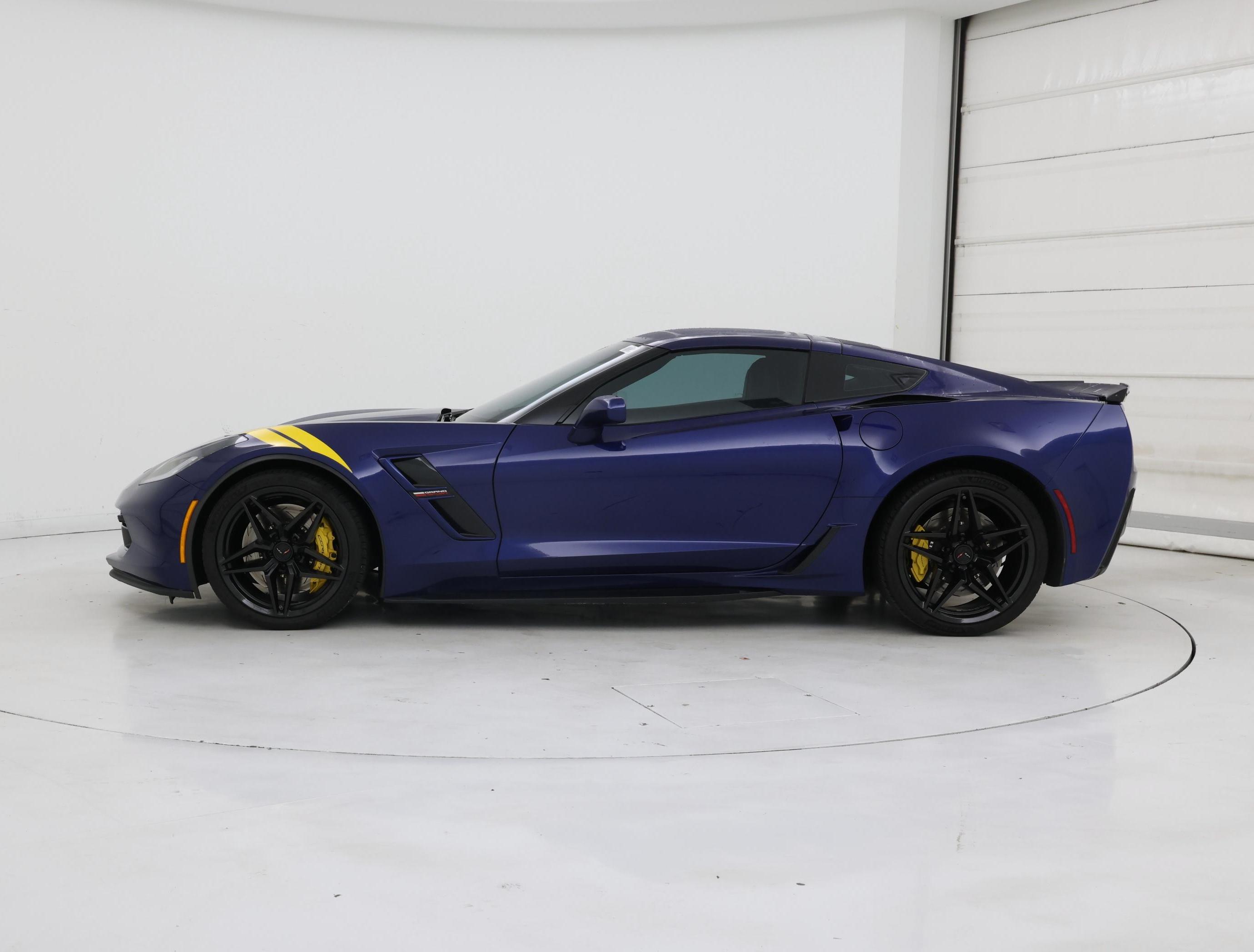 Thumbnail: 2018 Chevrolet Corvette - 3