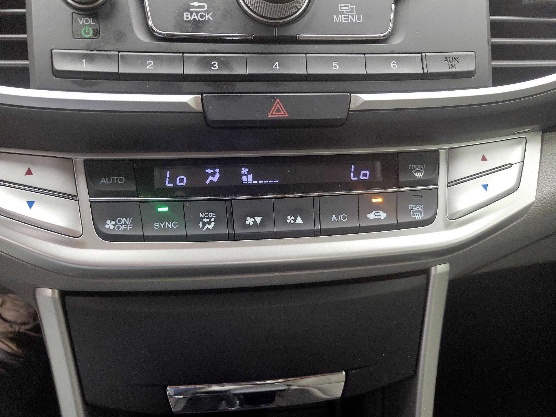 Thumbnail: 2015 Honda Accord - 16