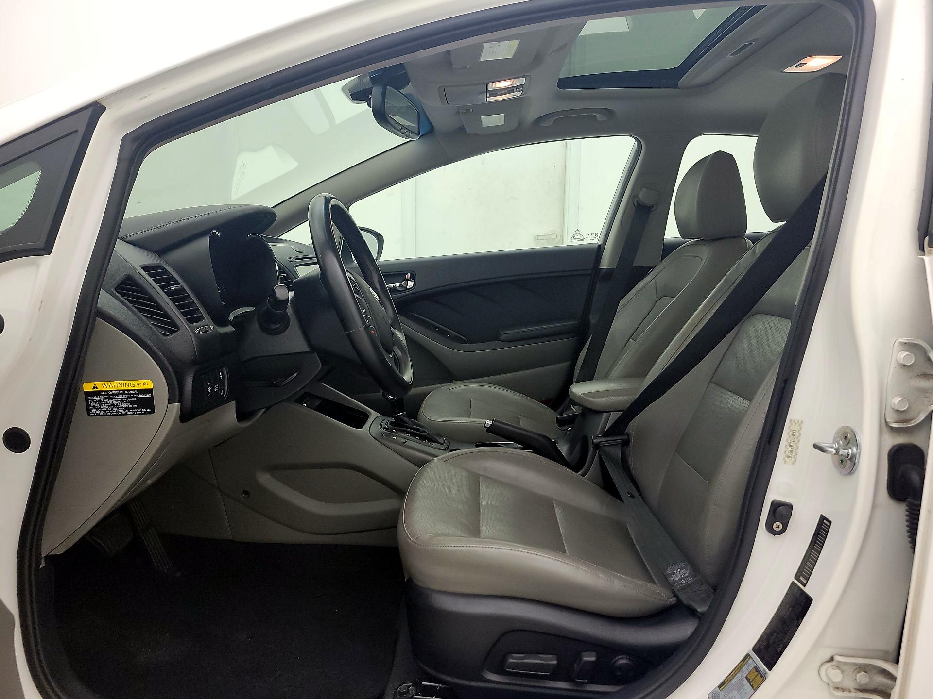 Thumbnail: 2014 Kia Forte - 11