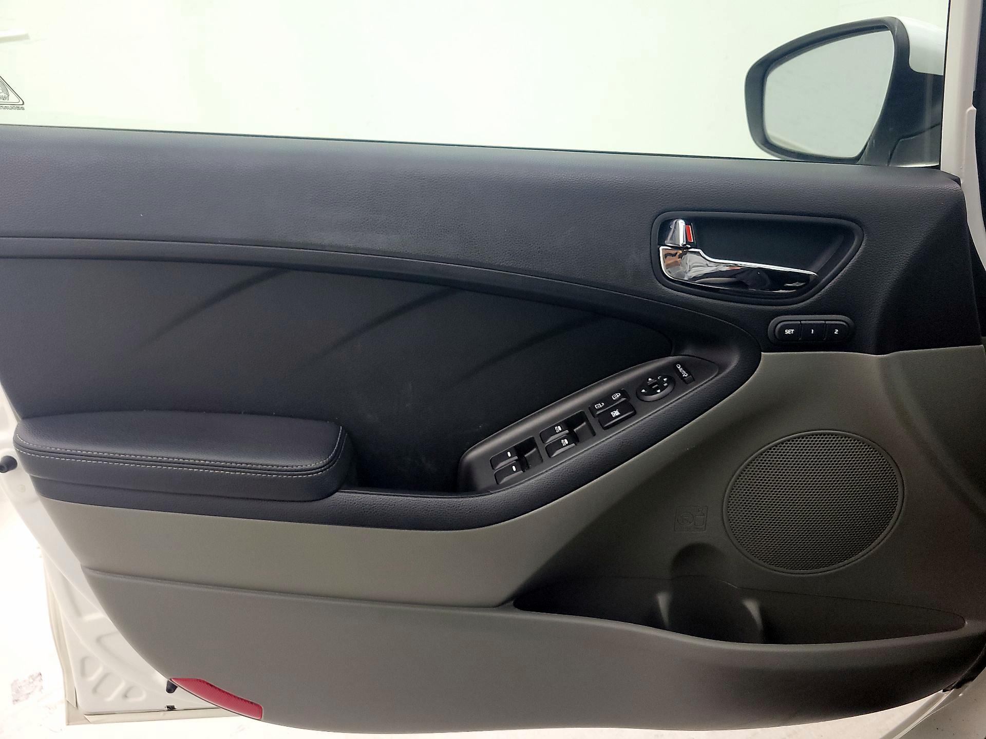 Thumbnail: 2014 Kia Forte - 12