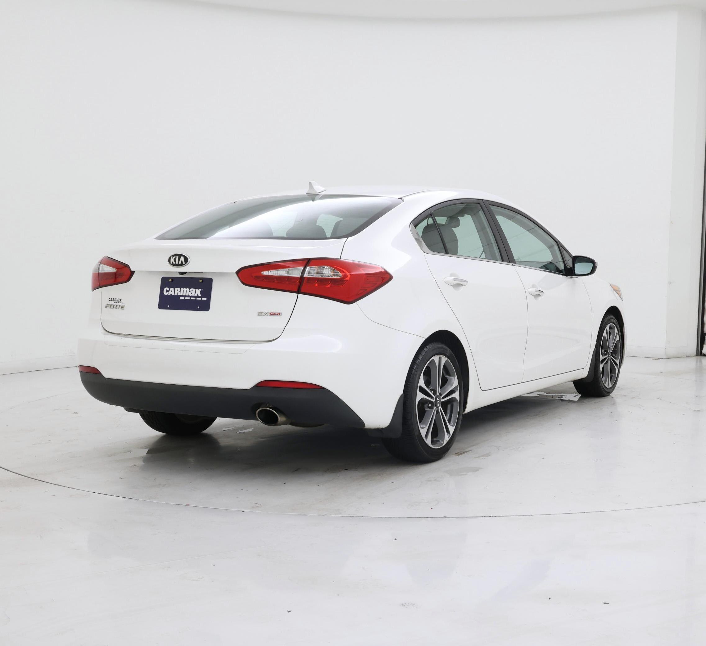 Thumbnail: 2014 Kia Forte - 8