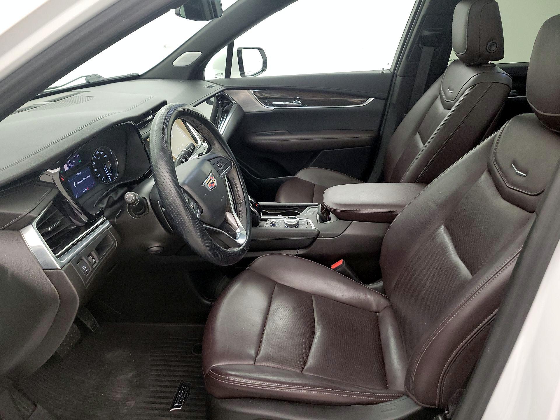 Thumbnail: 2023 Cadillac XT6 - 11