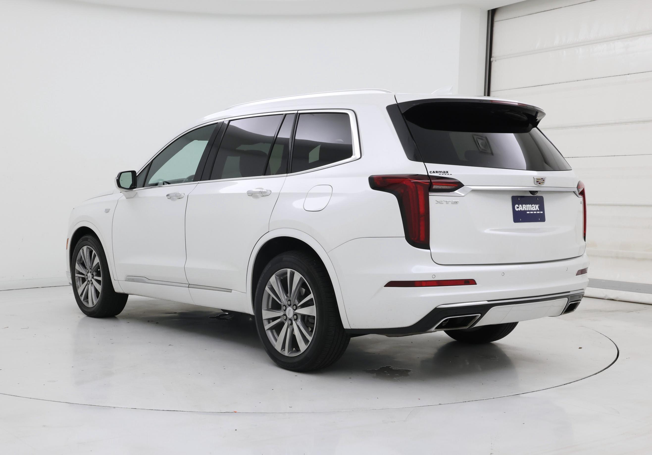 Thumbnail: 2023 Cadillac XT6 - 2