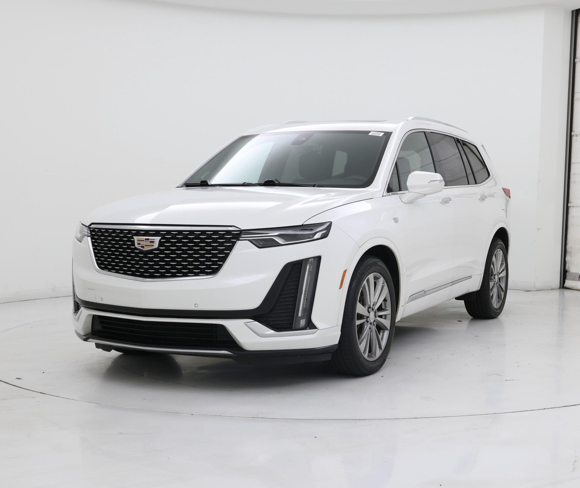 Thumbnail: 2023 Cadillac XT6 - 4