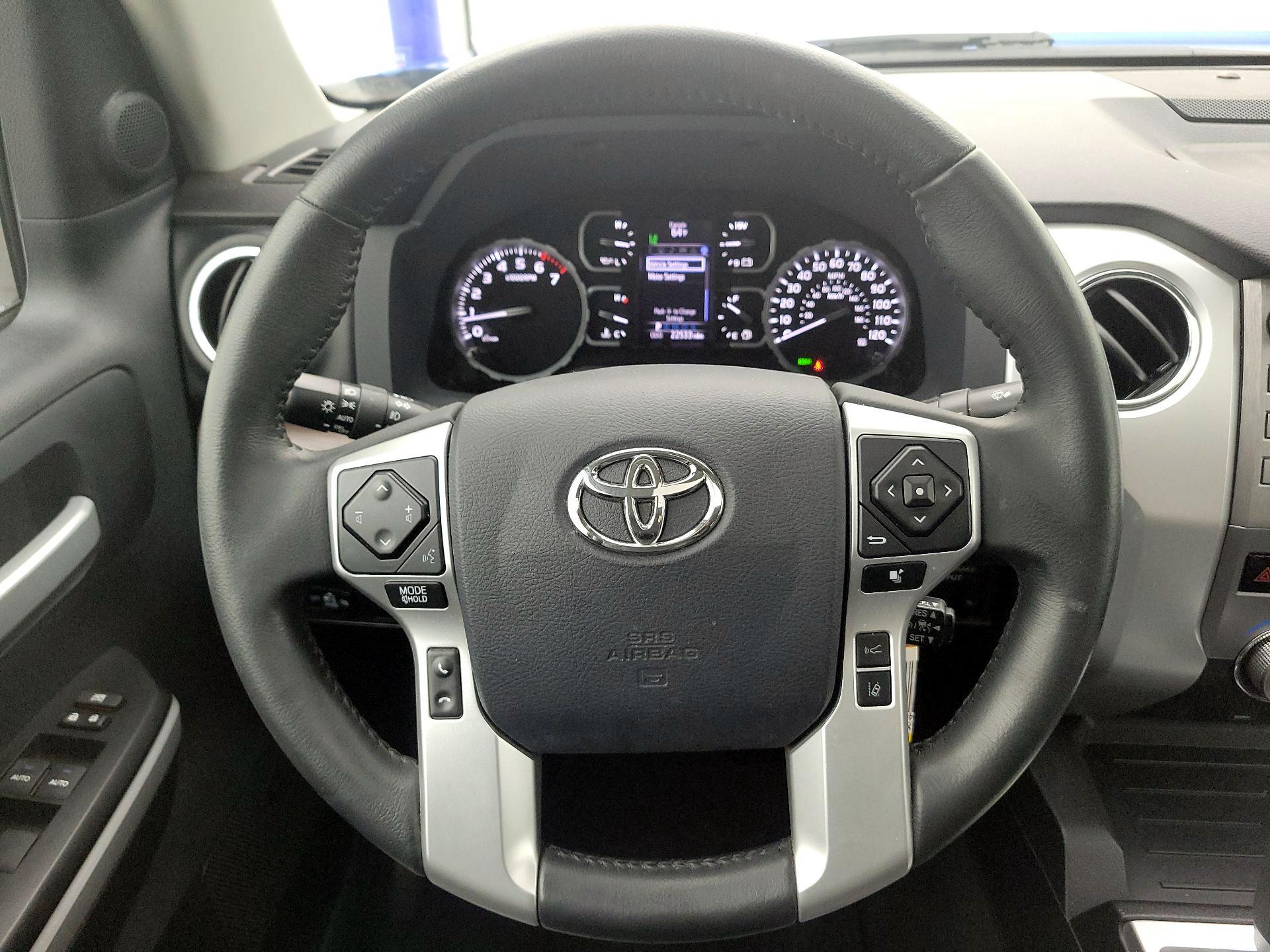 Thumbnail: 2018 Toyota Tundra - 10